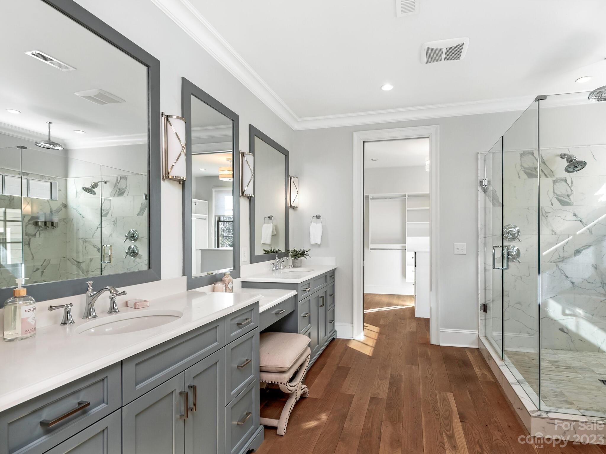 171 N Canterbury Road