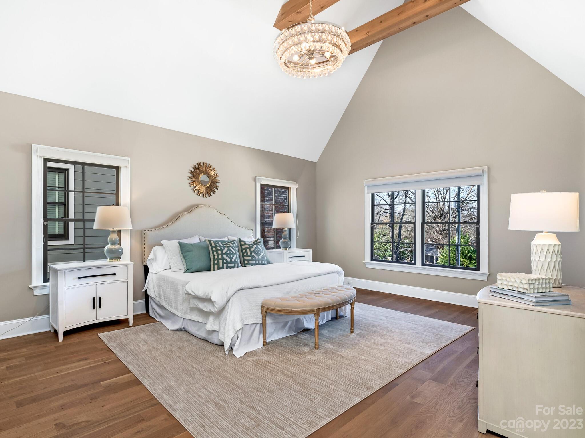 171 N Canterbury Road