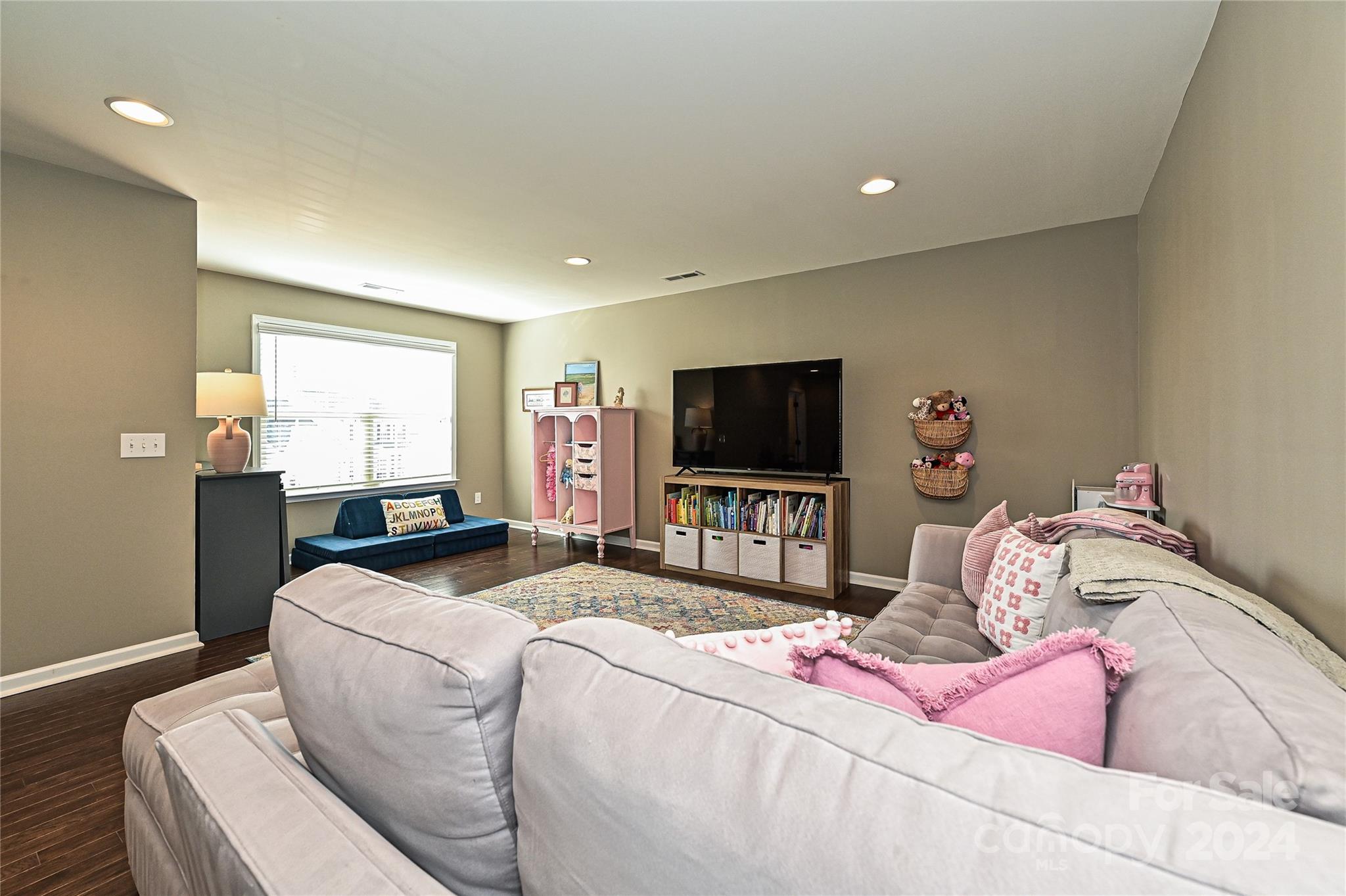 18028 Flowering Oak Court