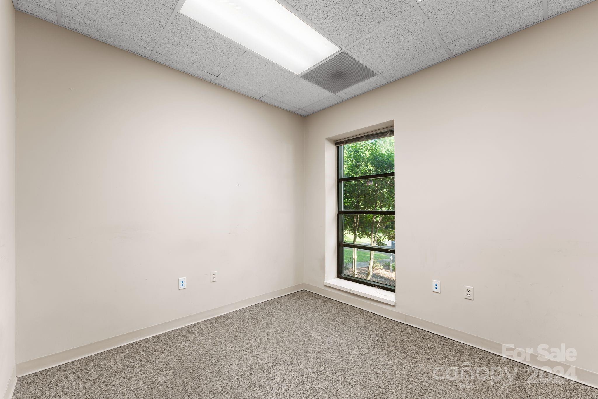 642 Carpenter Avenue