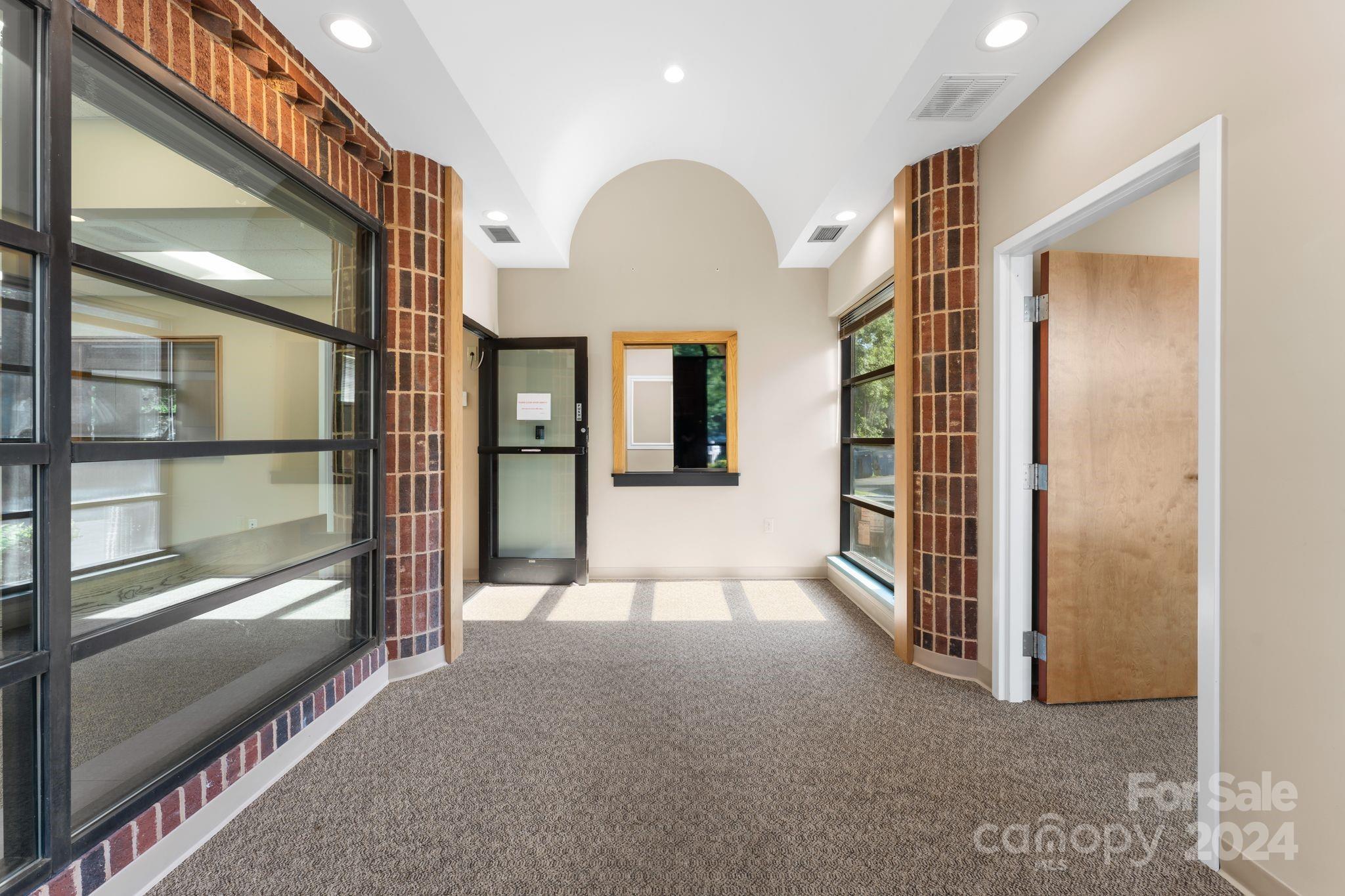 642 Carpenter Avenue