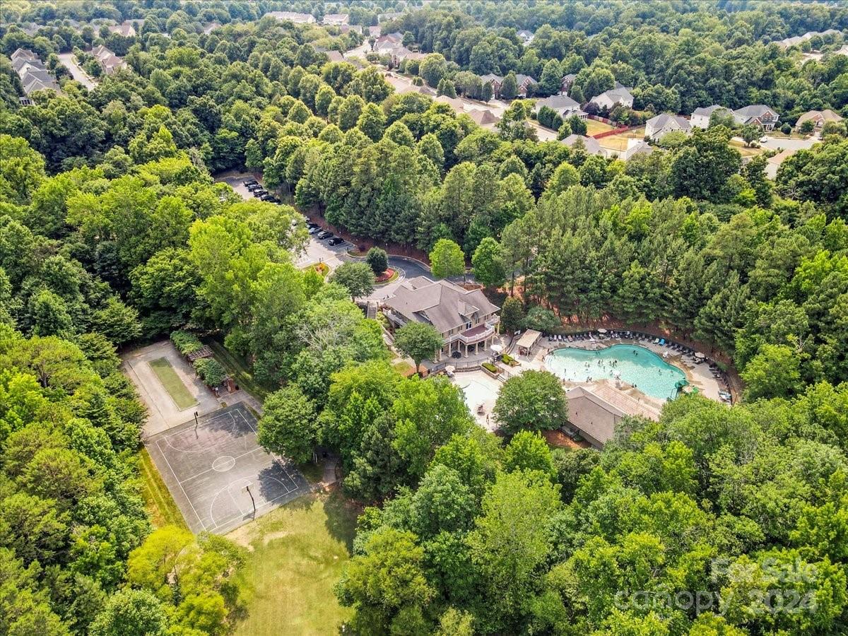 8202 Laurel Run Drive