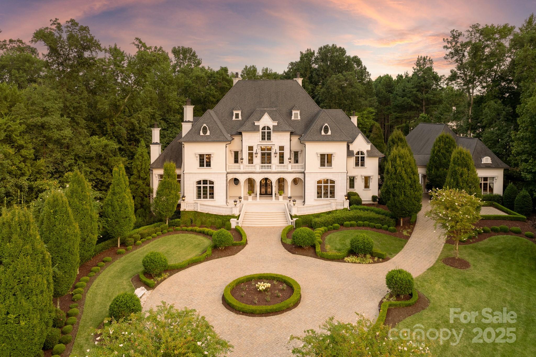 423 Oakmont Lane