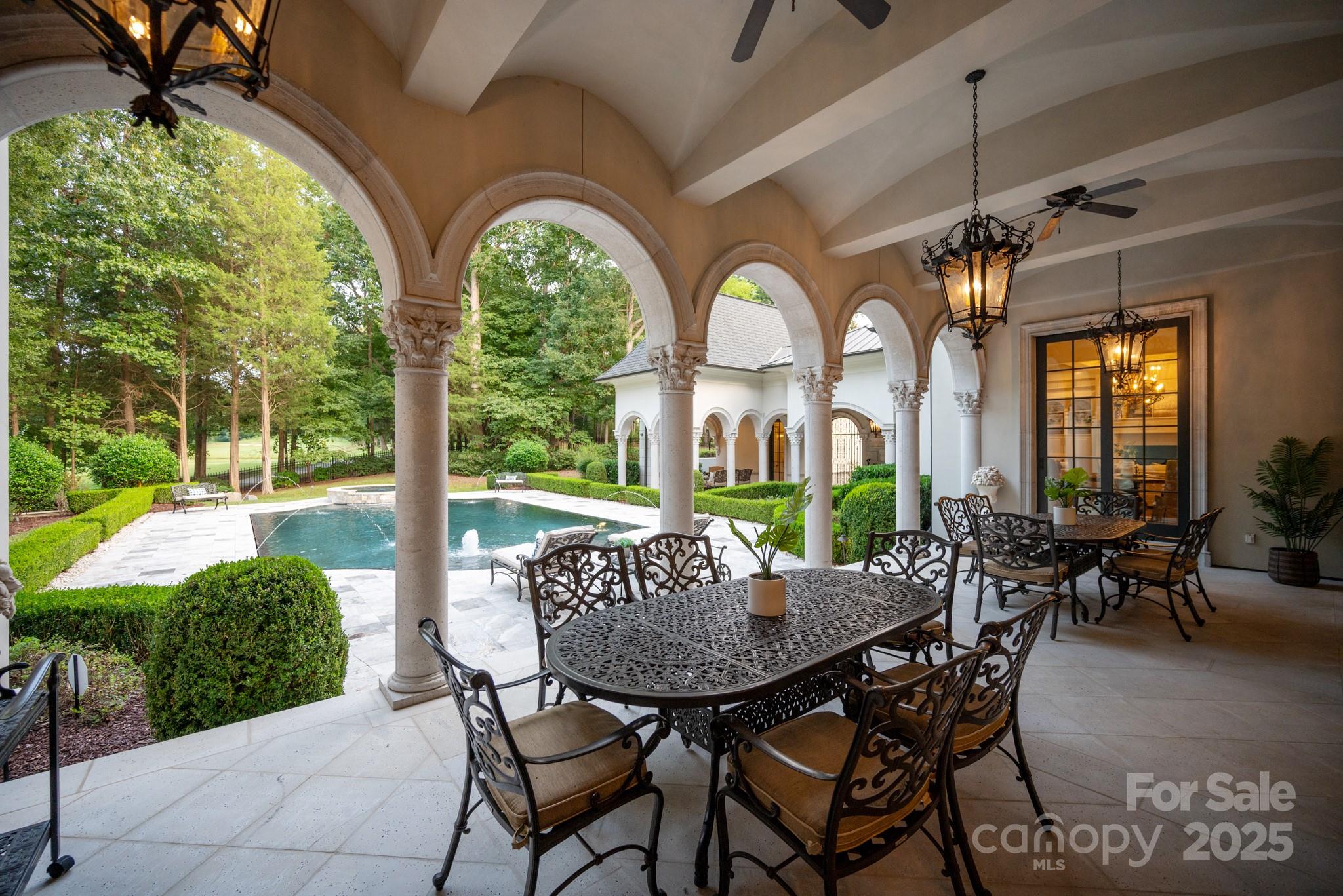 423 Oakmont Lane