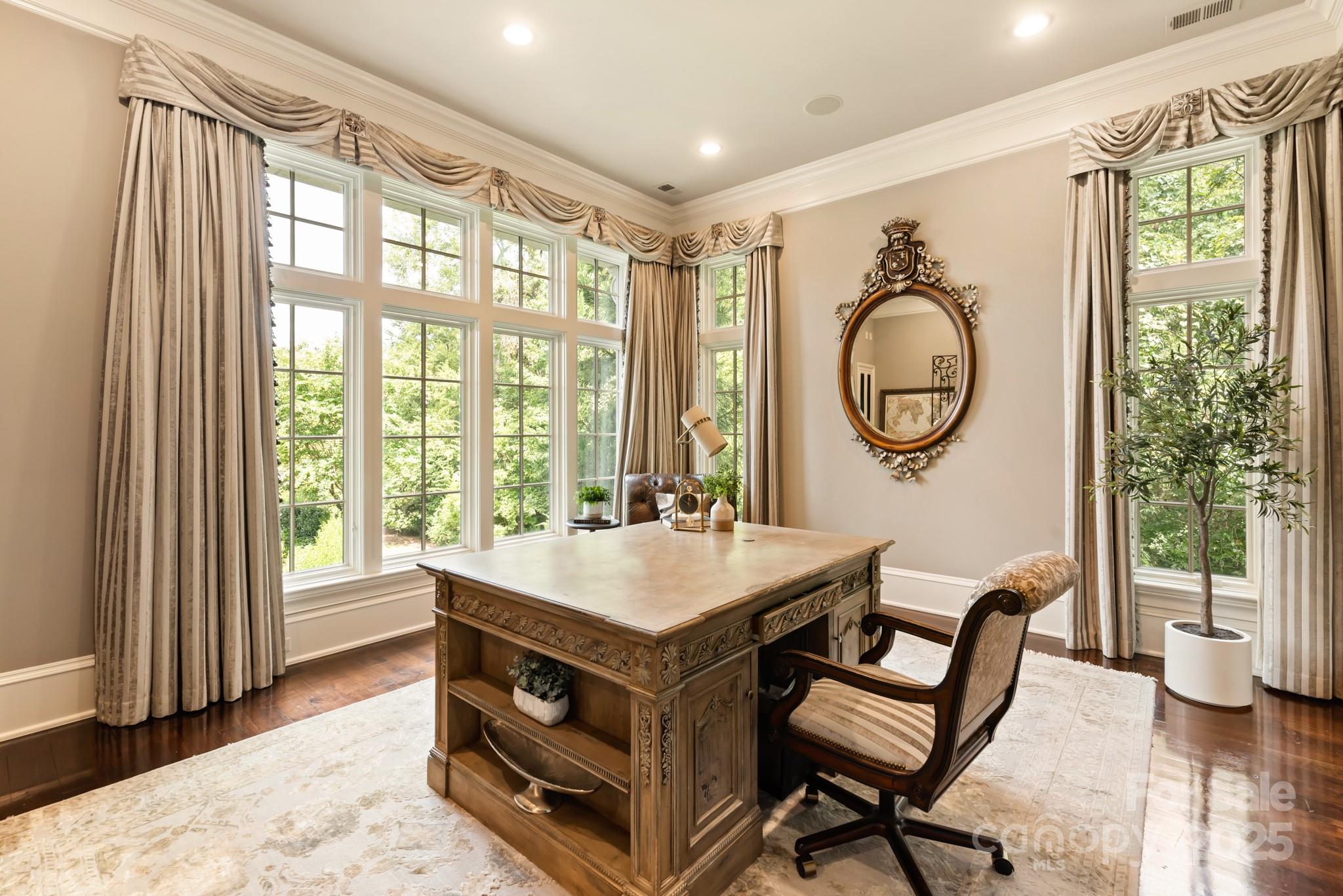 423 Oakmont Lane