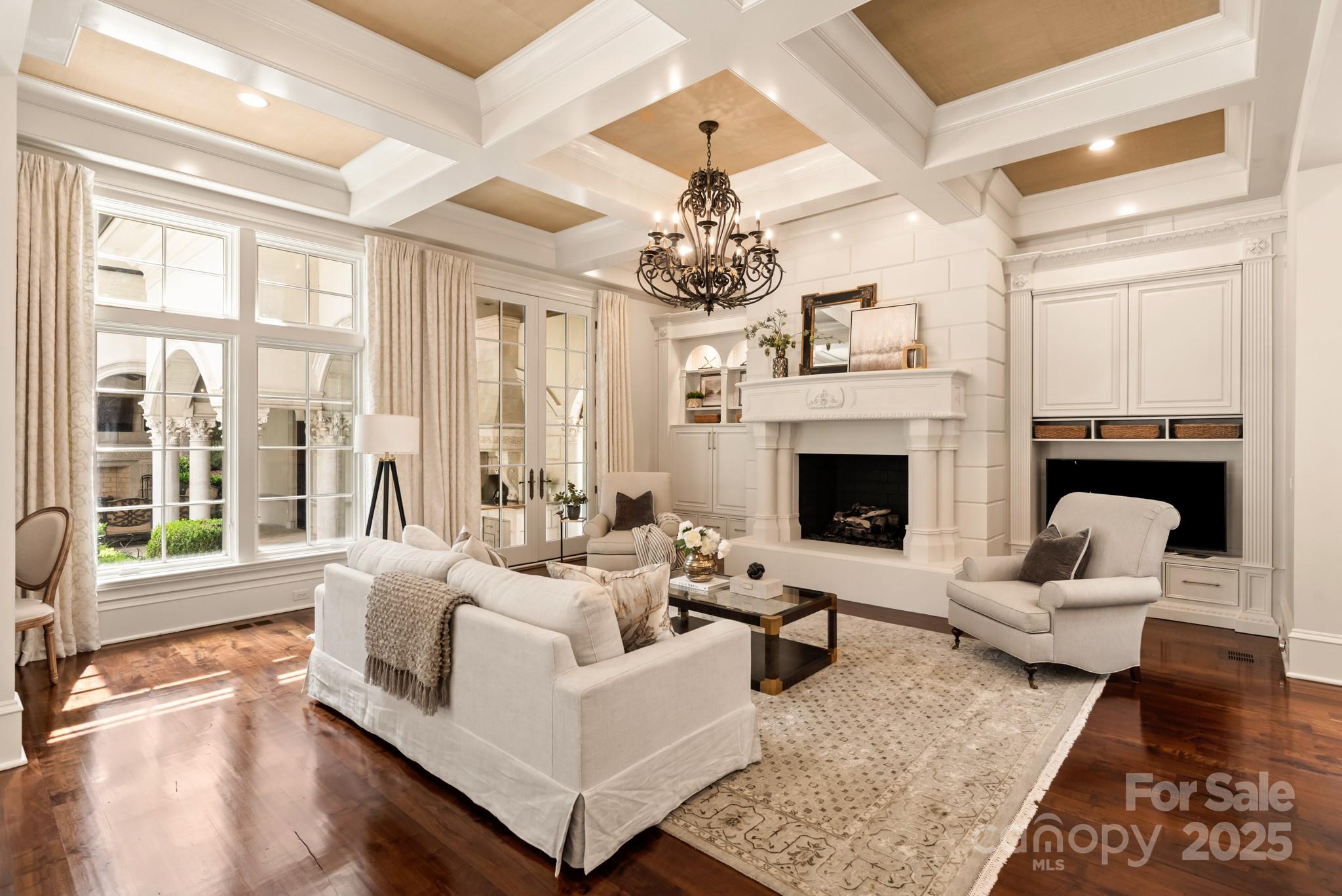 423 Oakmont Lane