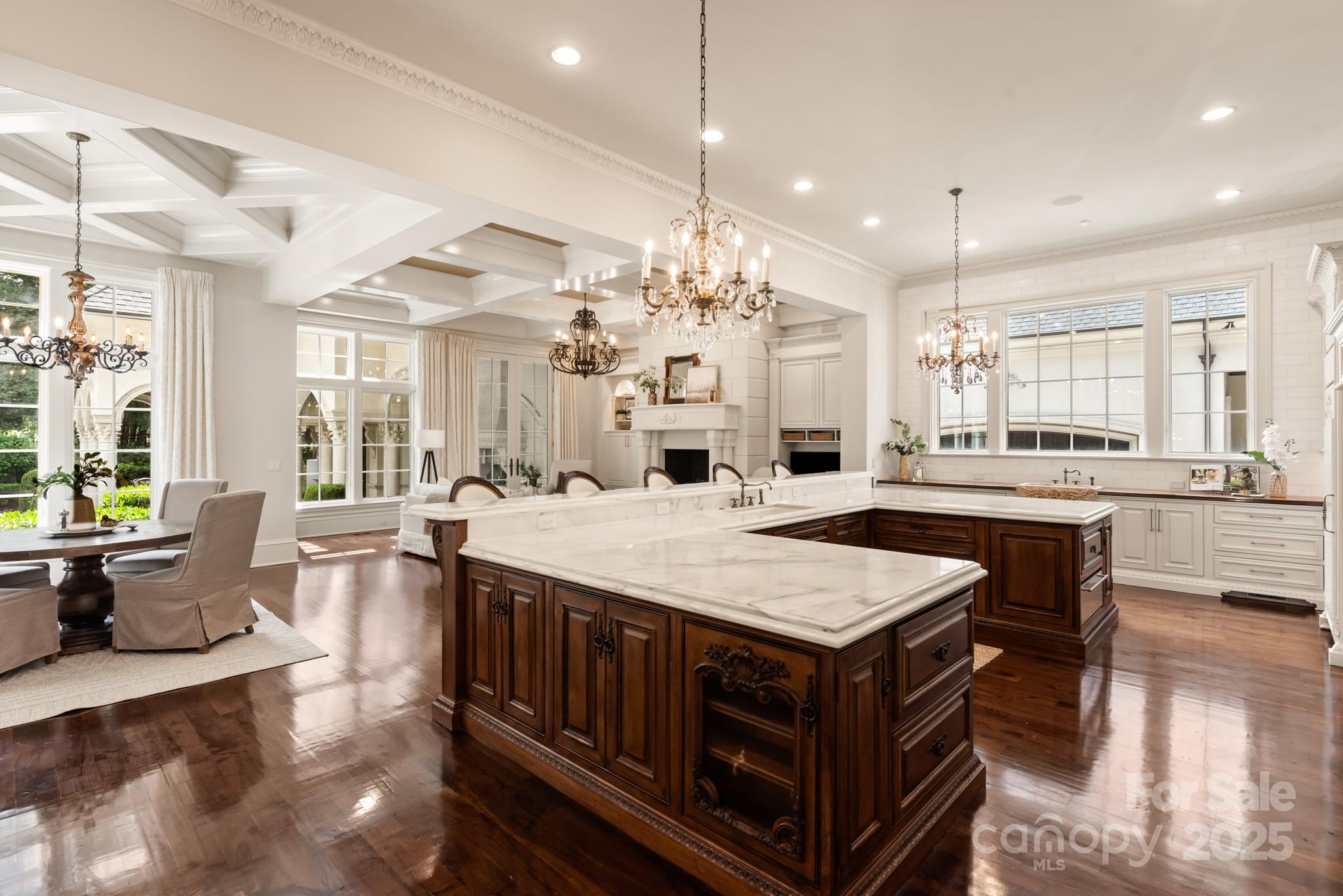 423 Oakmont Lane