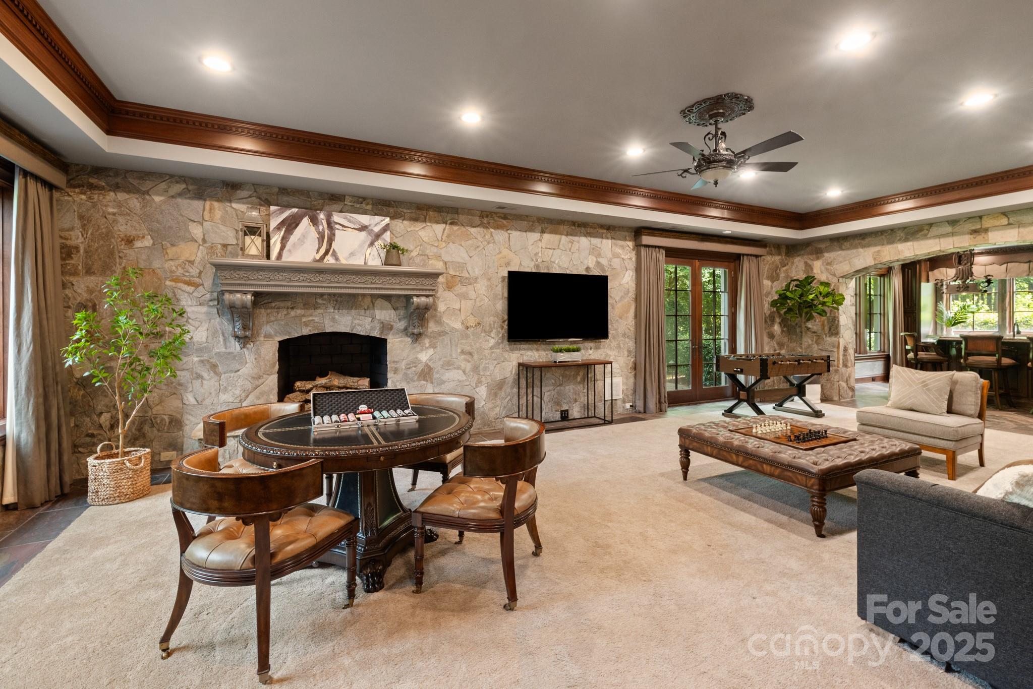 423 Oakmont Lane