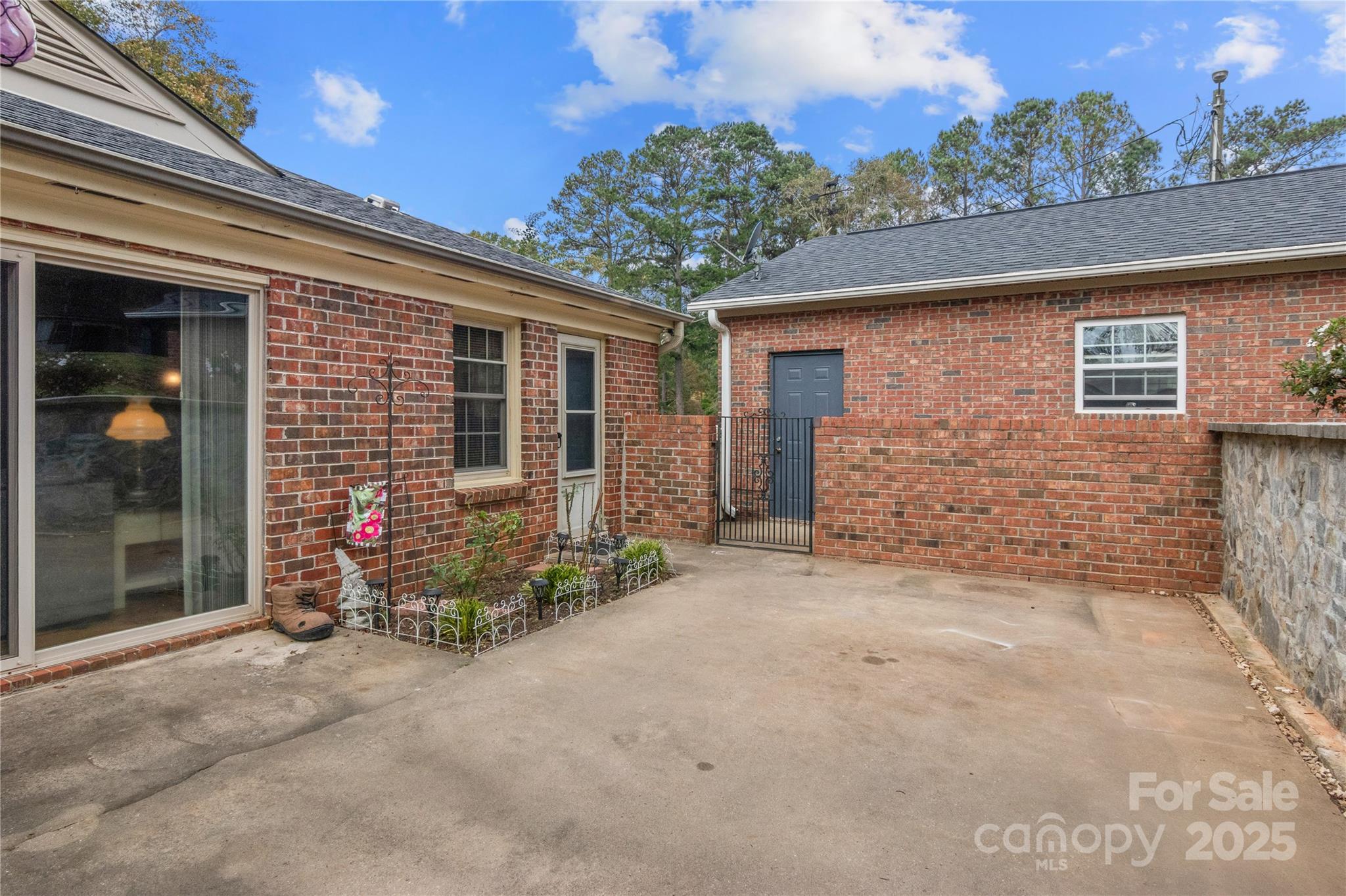 307 Glendale Road