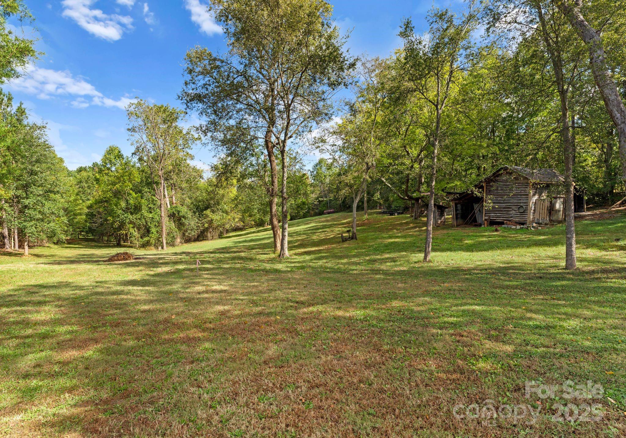 5070, 5090, 5170 Woodleaf Road