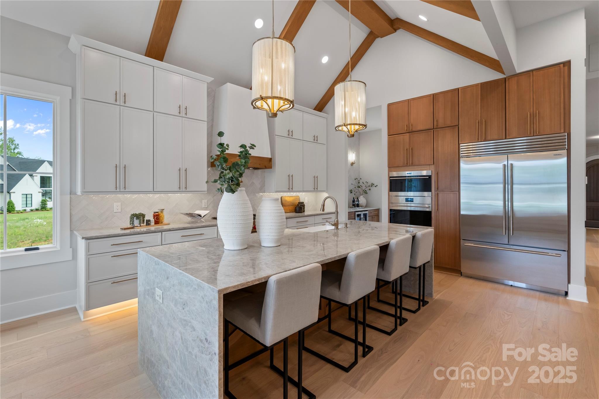 407 Crepe Myrtle Lane