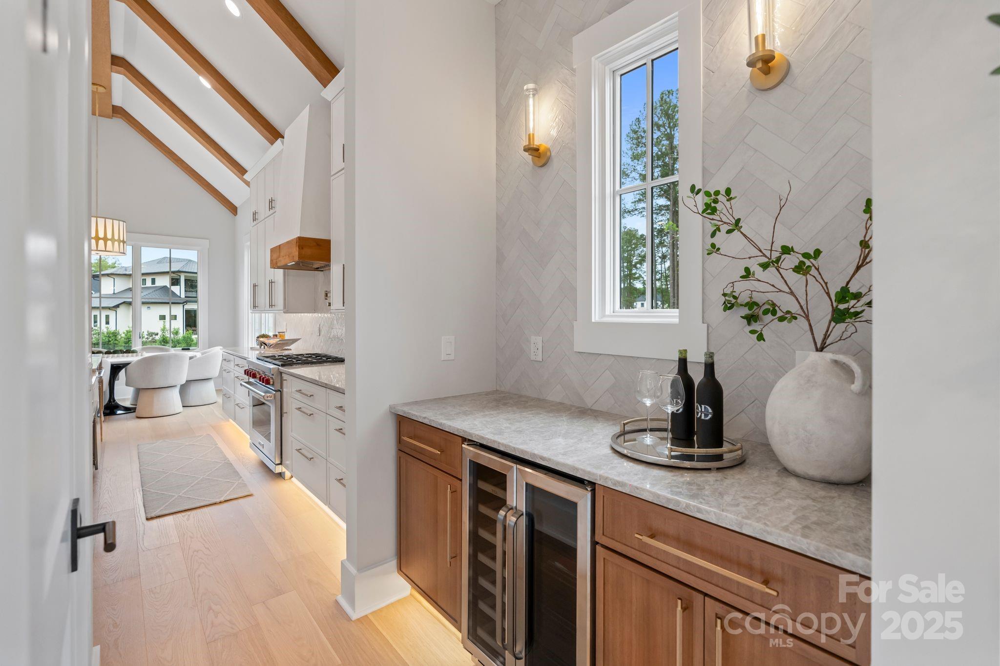 407 Crepe Myrtle Lane