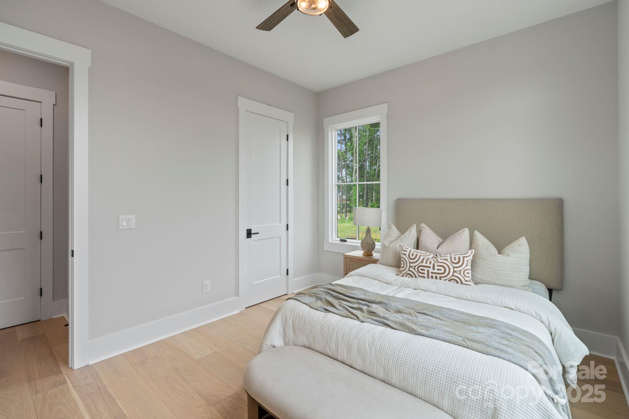 407 Crepe Myrtle Lane