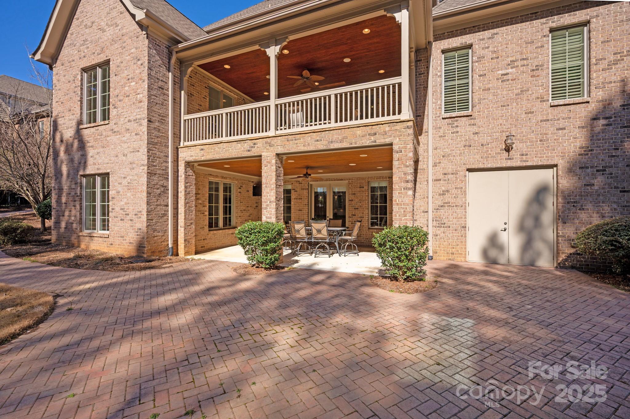 1716 Funny Cide Drive