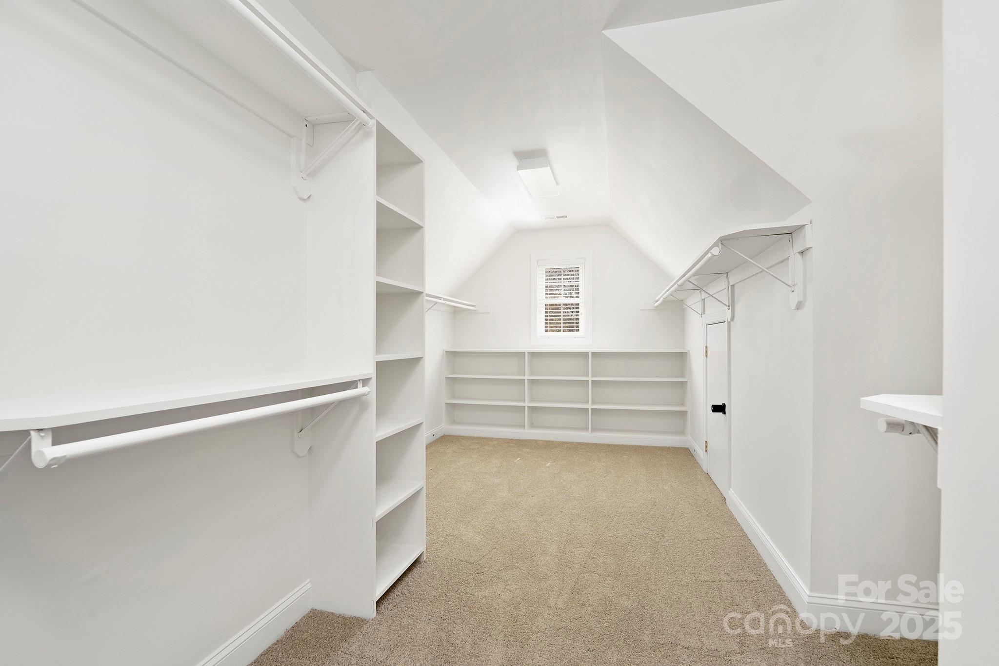 11805 Farnborough Road