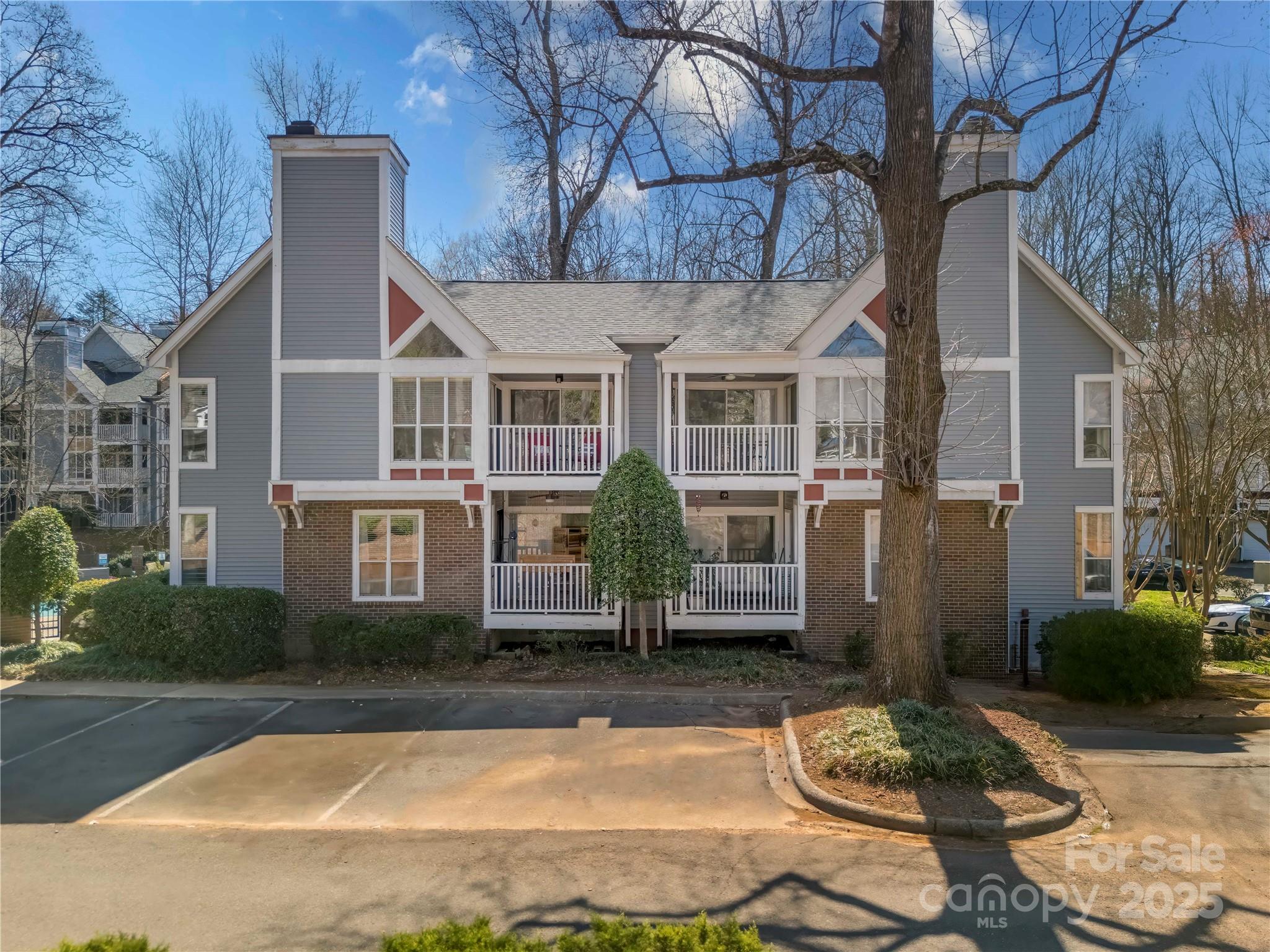 2502 Cranbrook Lane Unit: 4
