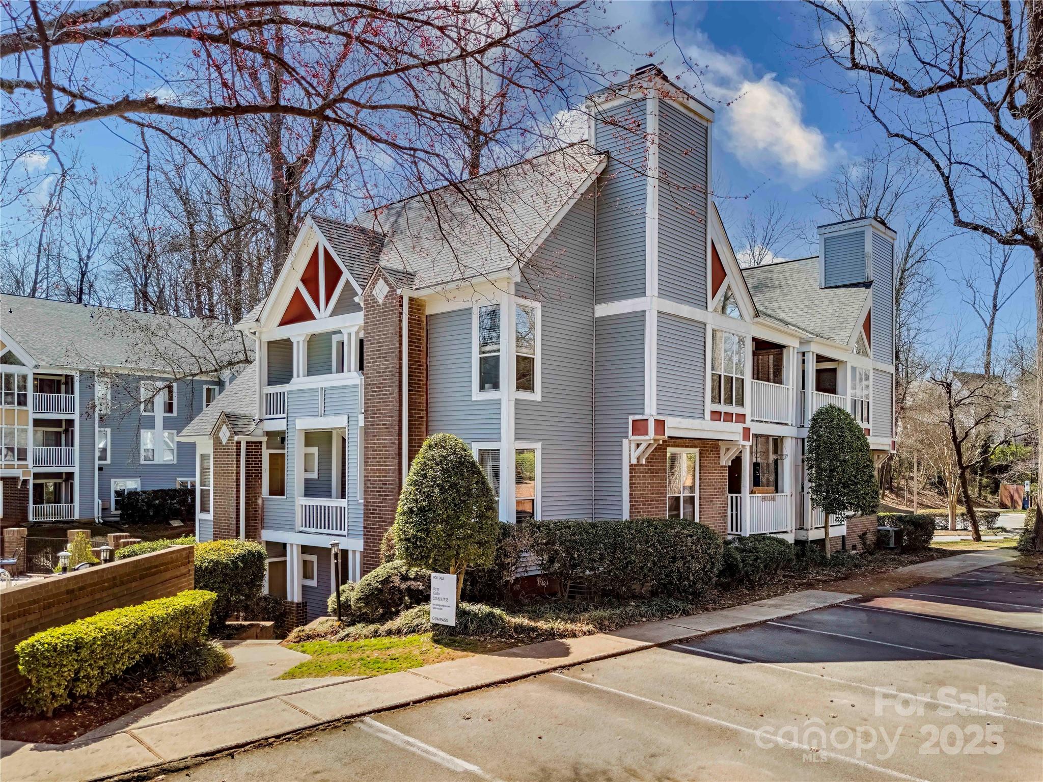 2502 Cranbrook Lane Unit: 4