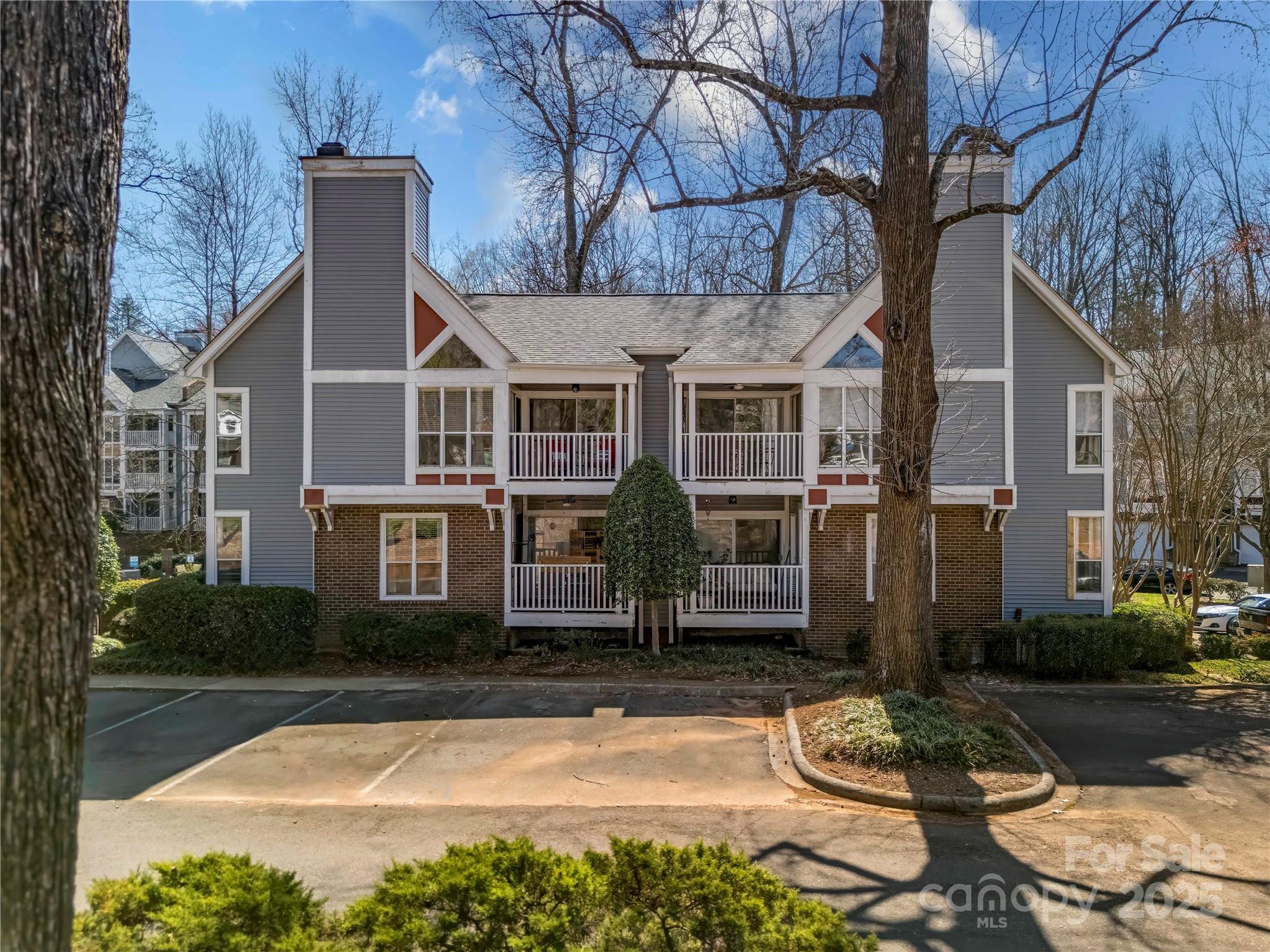 2502 Cranbrook Lane Unit: 4