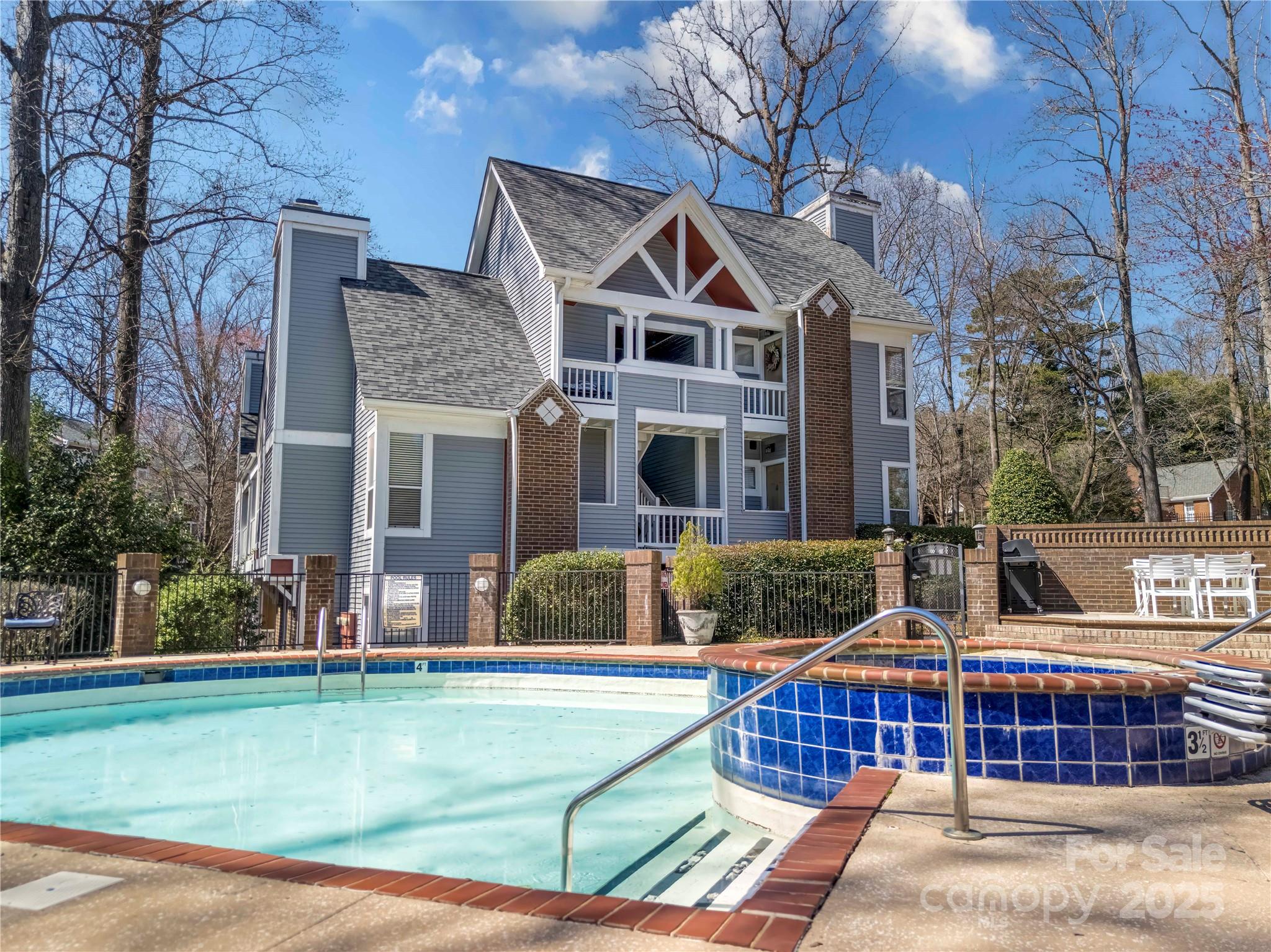 2502 Cranbrook Lane Unit: 4