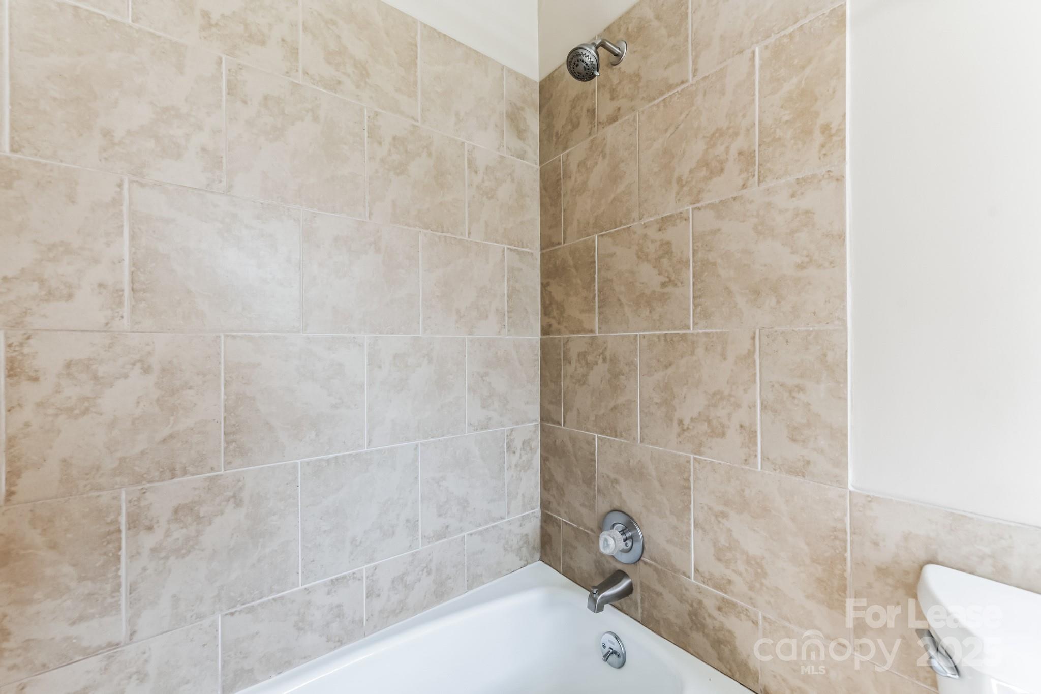2801 Valencia Terrace