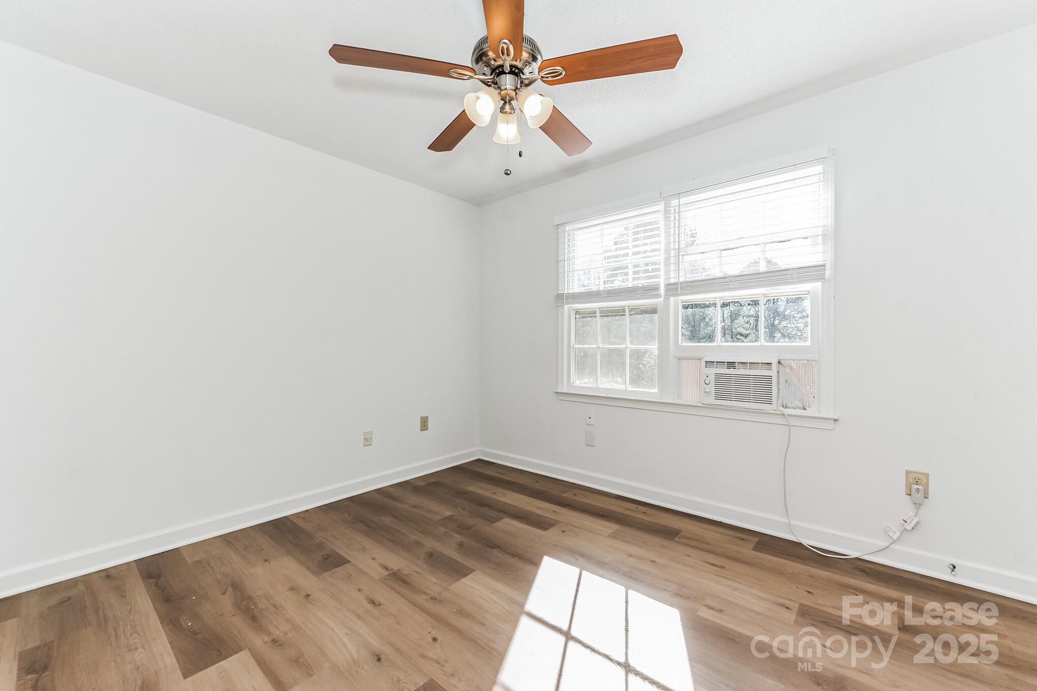 2801 Valencia Terrace
