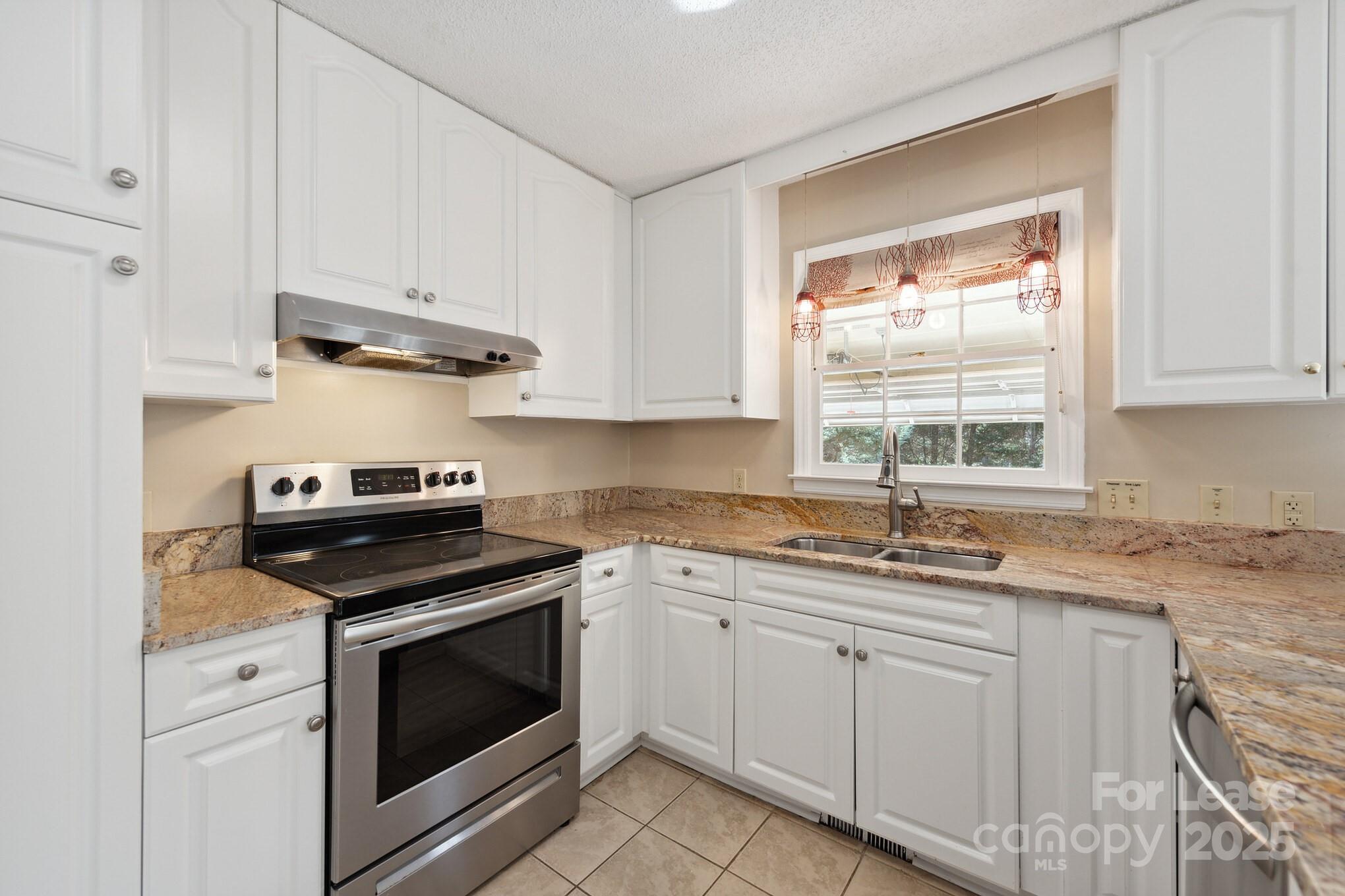 2801 Valencia Terrace