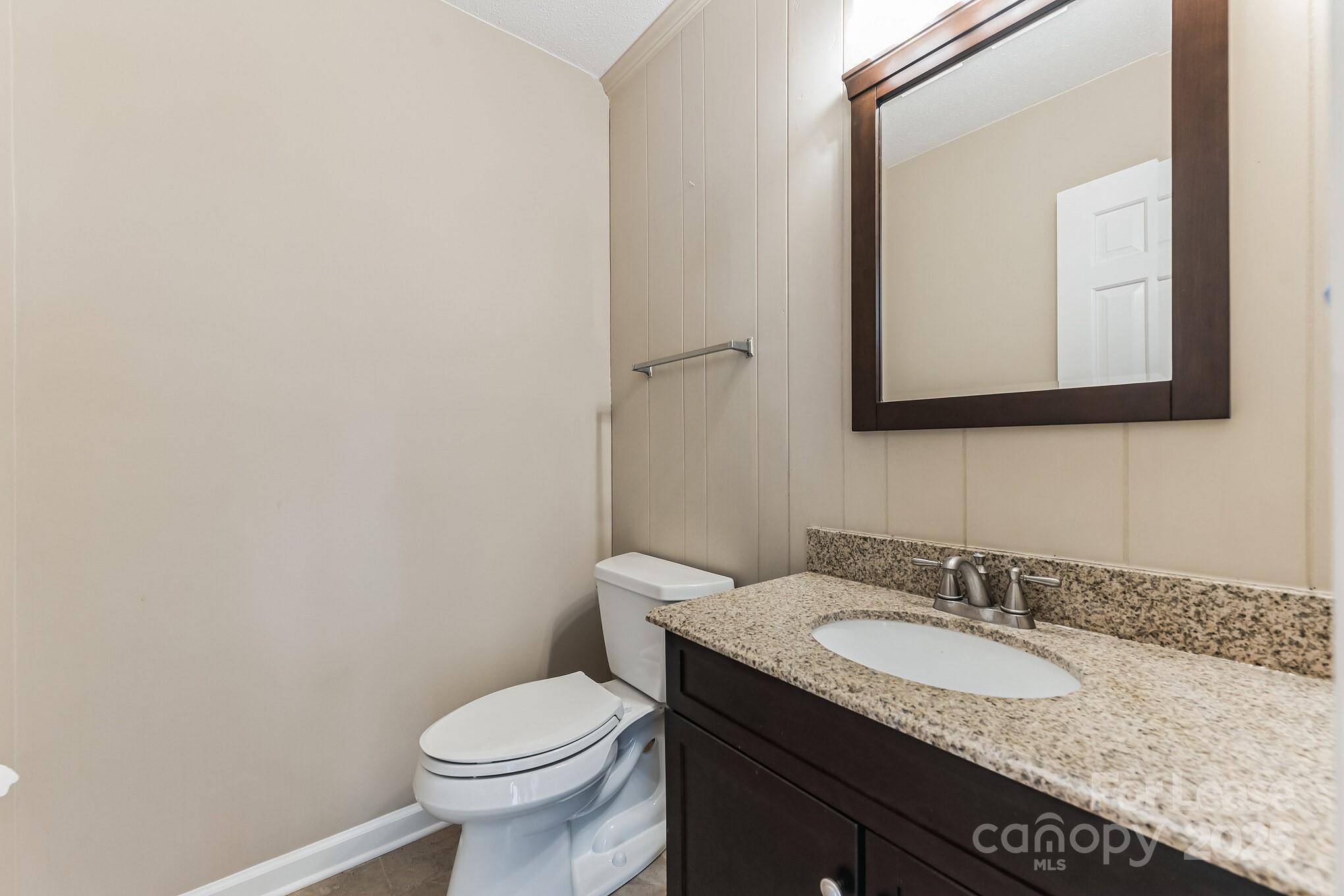 2801 Valencia Terrace