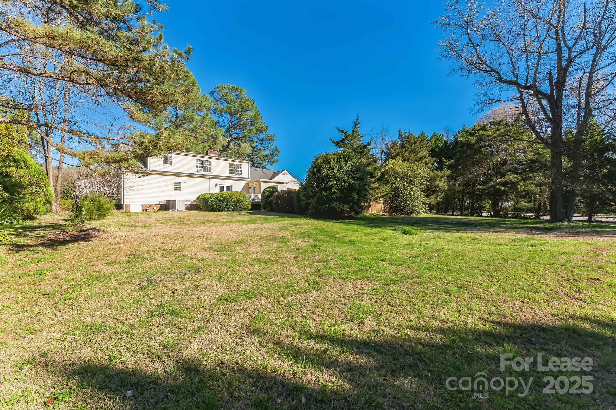 2801 Valencia Terrace