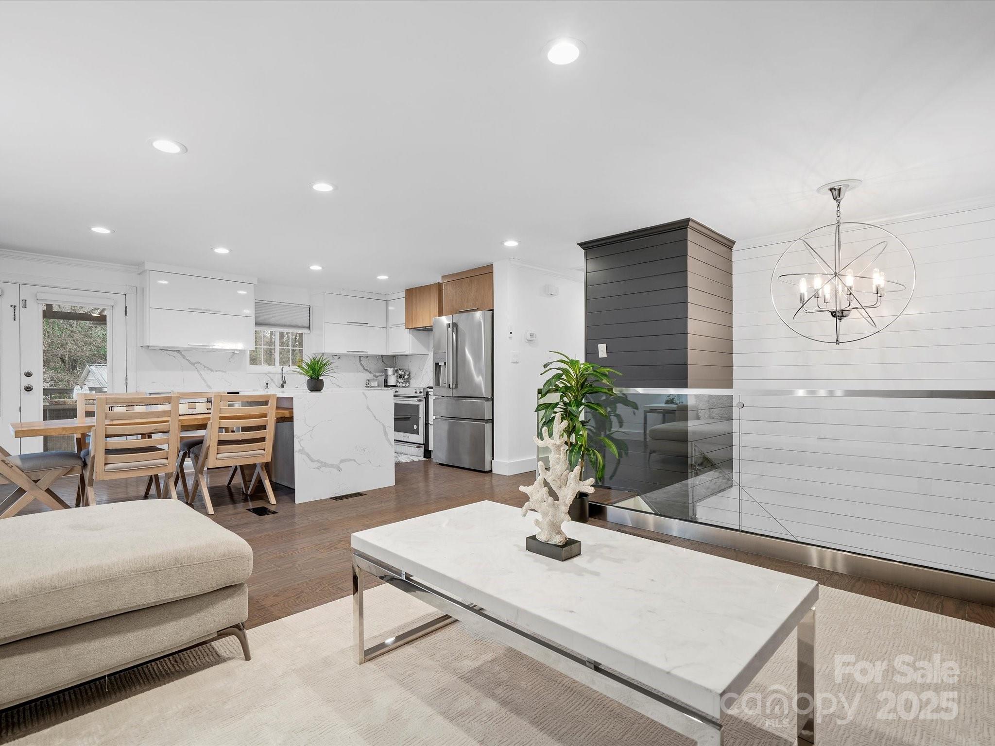 7314 Entwhistle Court