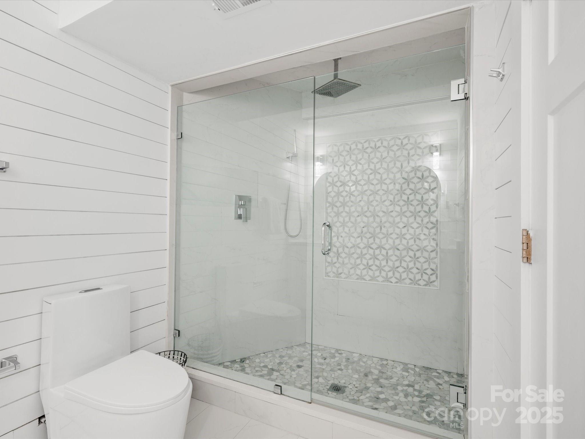 7314 Entwhistle Court