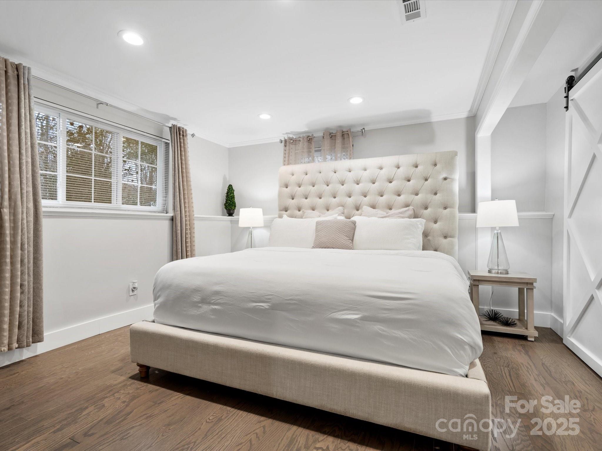 7314 Entwhistle Court