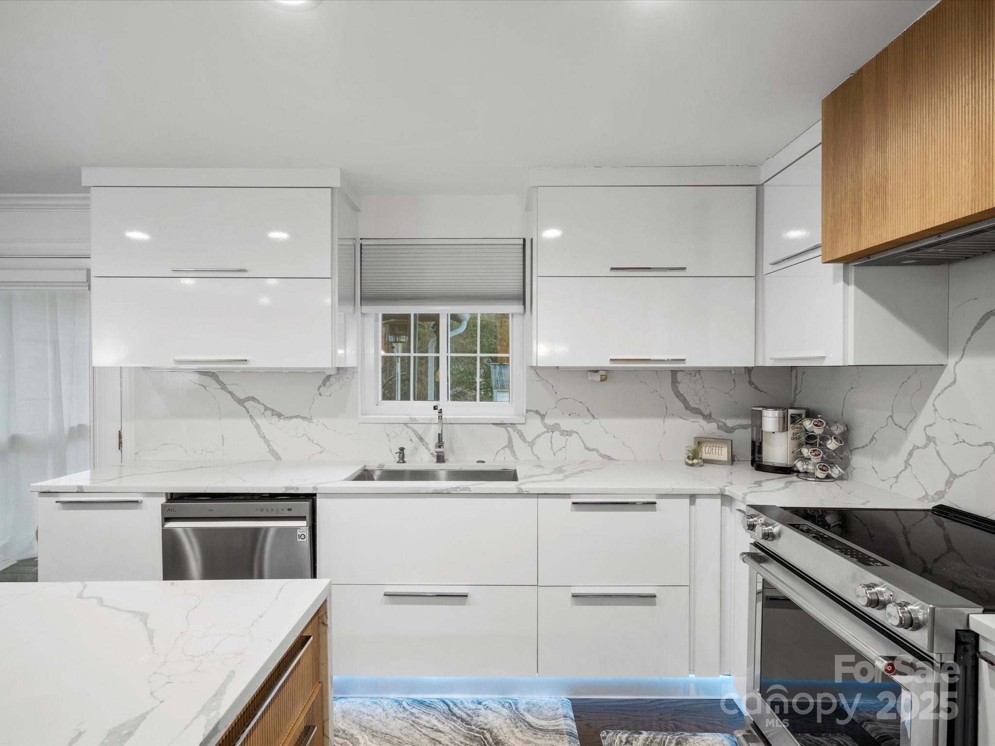 7314 Entwhistle Court