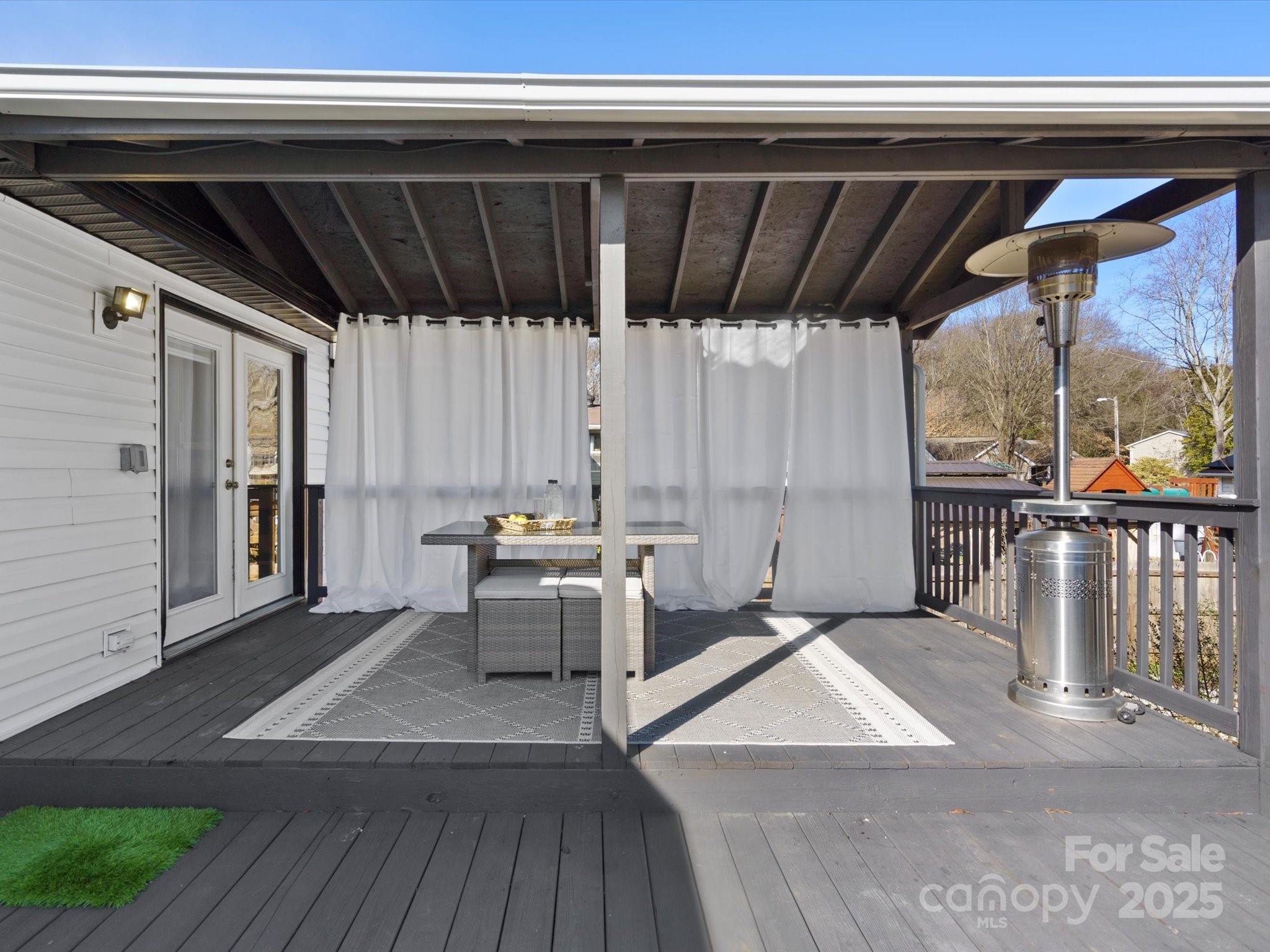 7314 Entwhistle Court