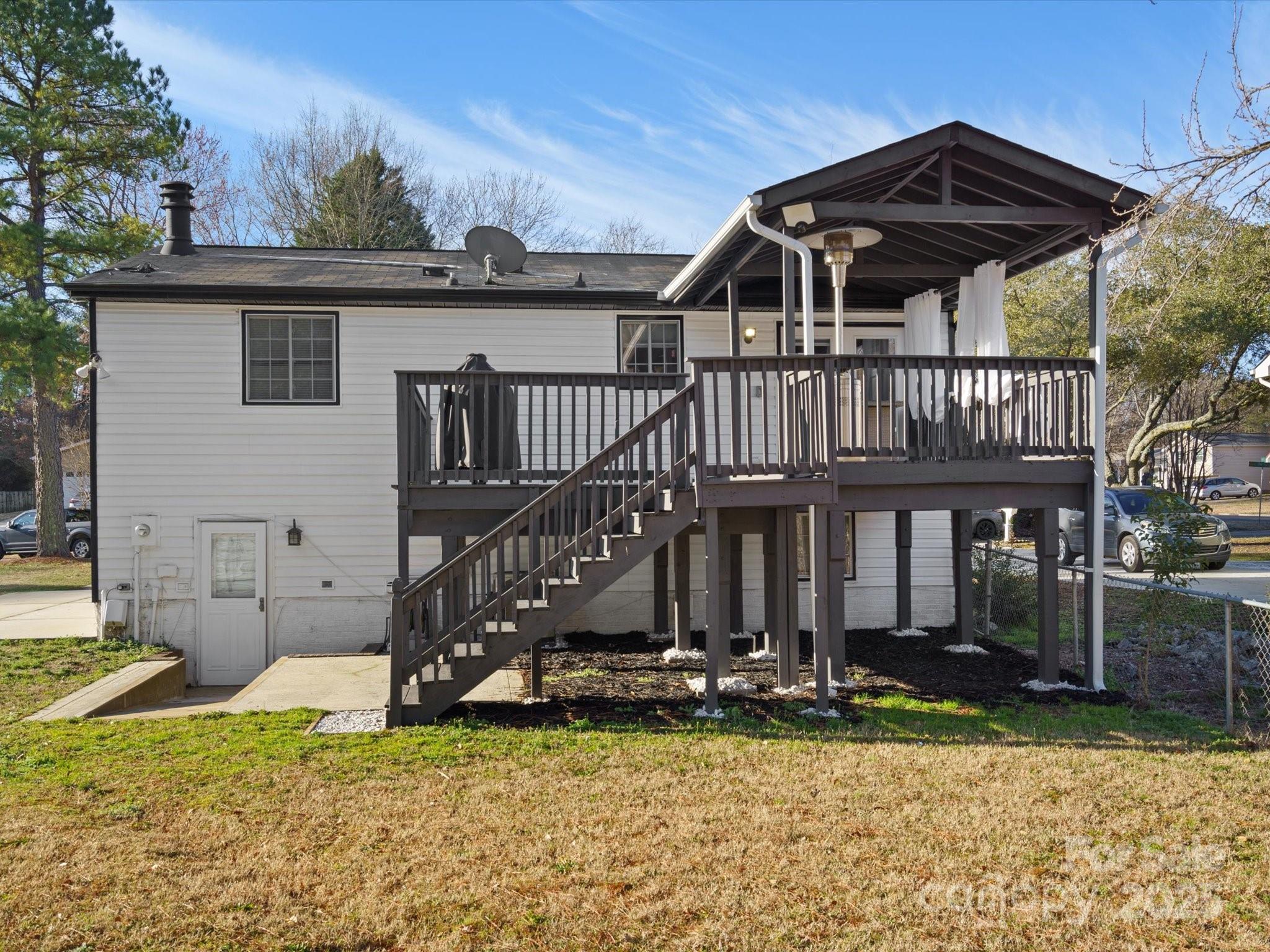 7314 Entwhistle Court