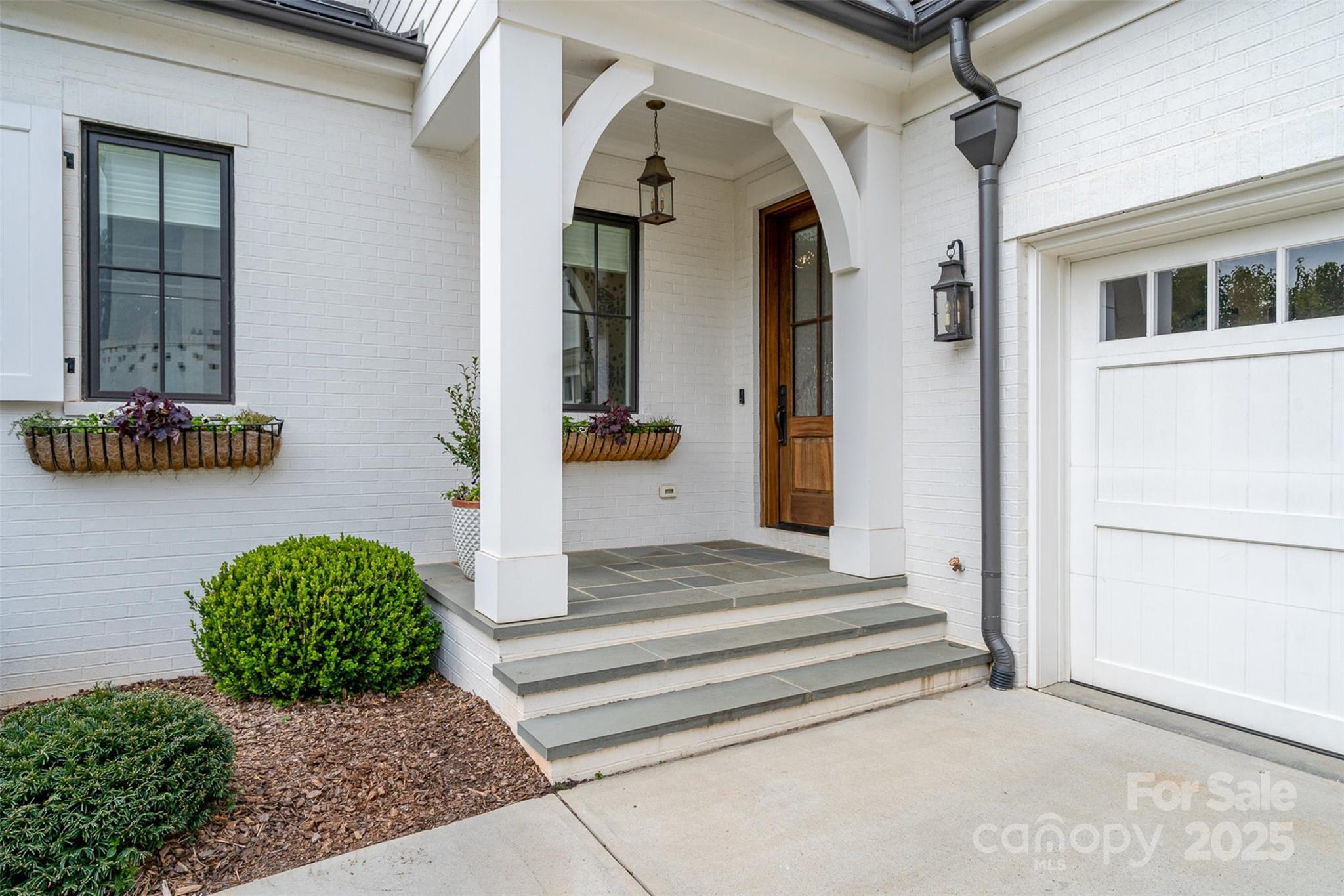 1328 S Kings Drive
