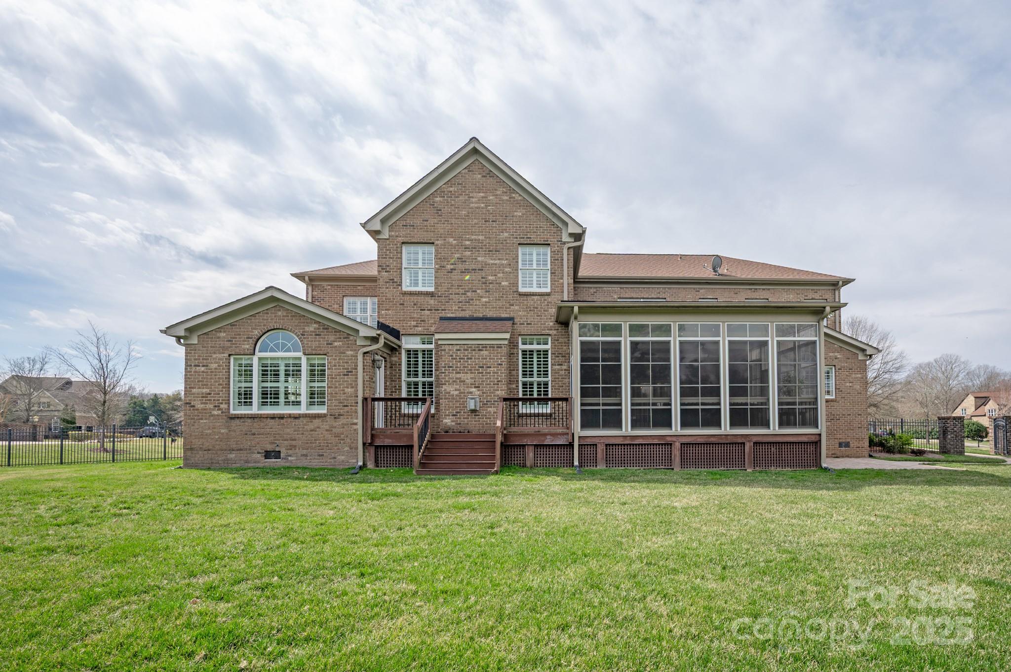 841 Wandering Way Drive