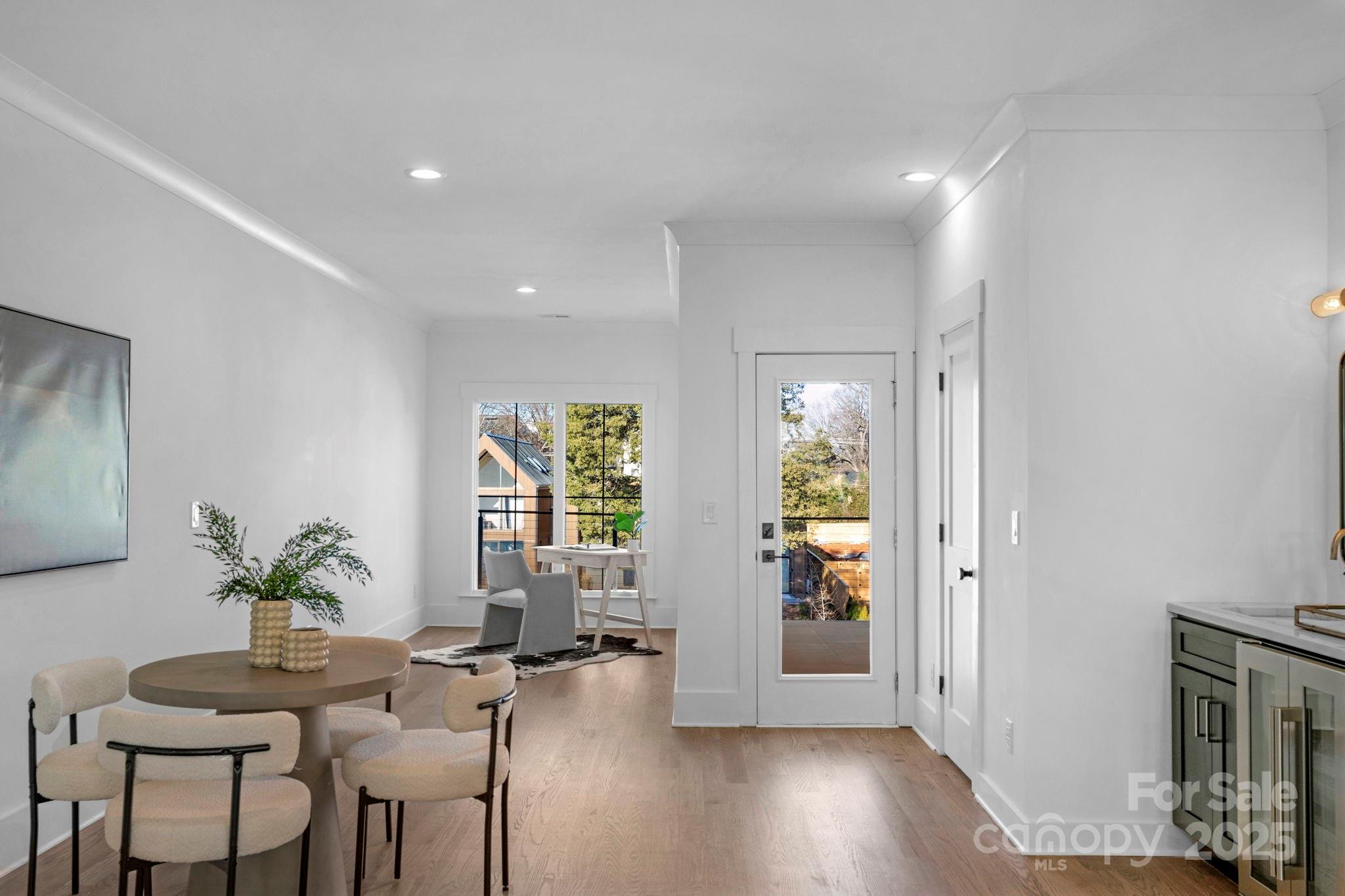 302 Marsh Road