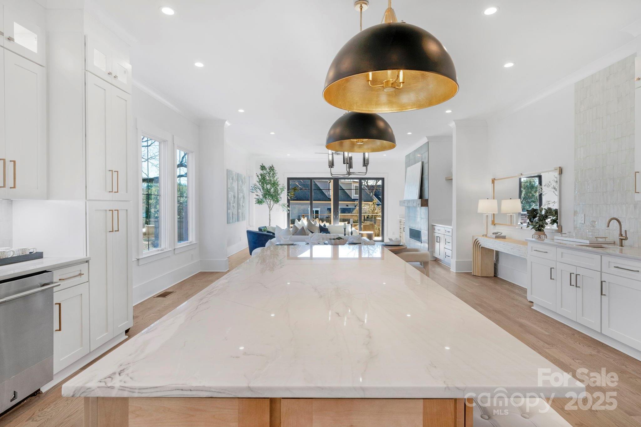 302 Marsh Road