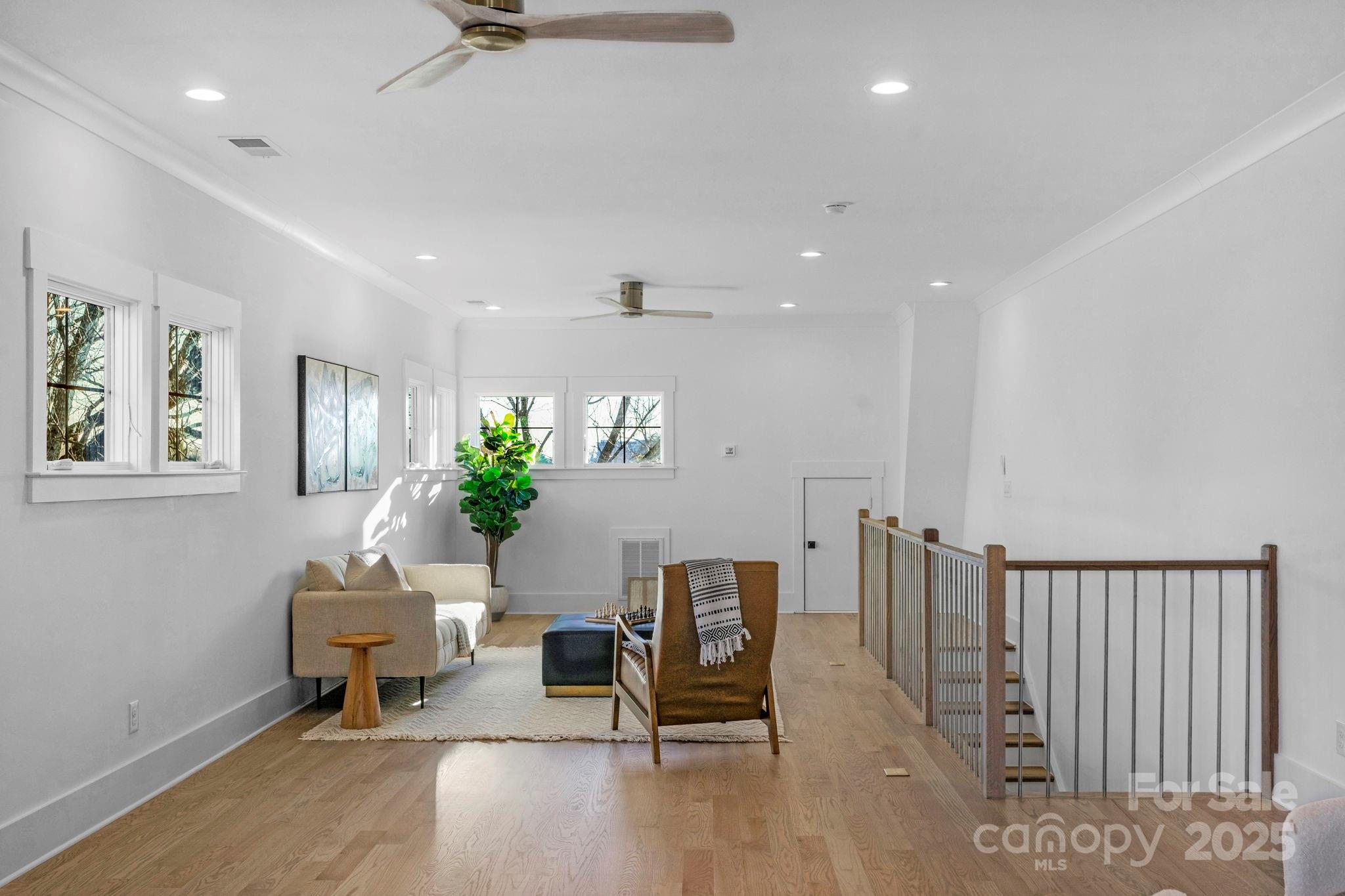 302 Marsh Road
