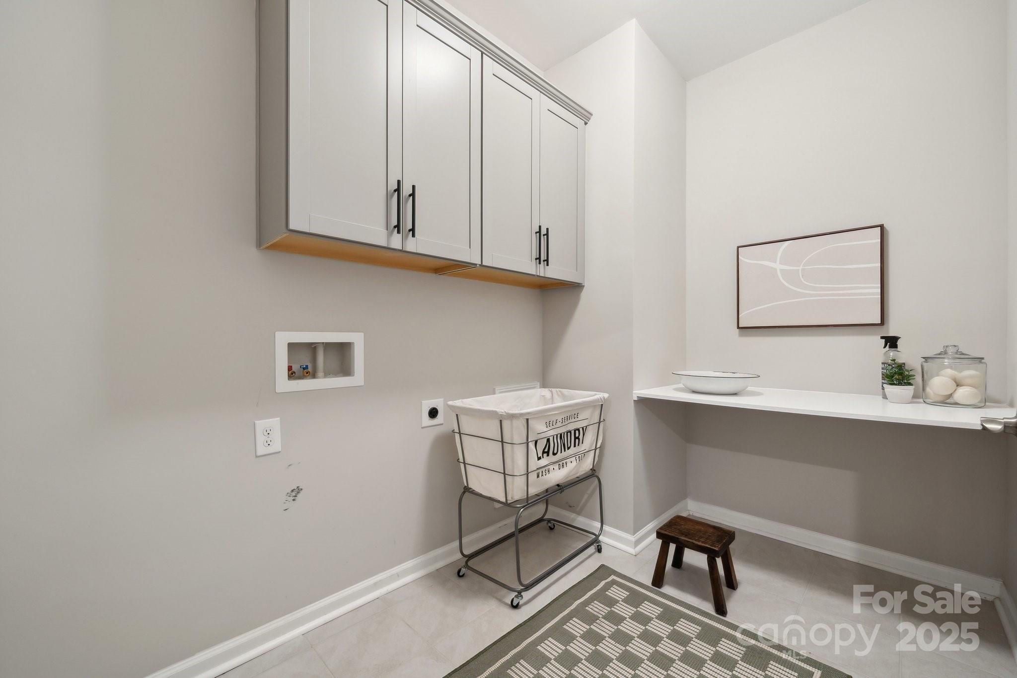 1082 Dorsey Drive