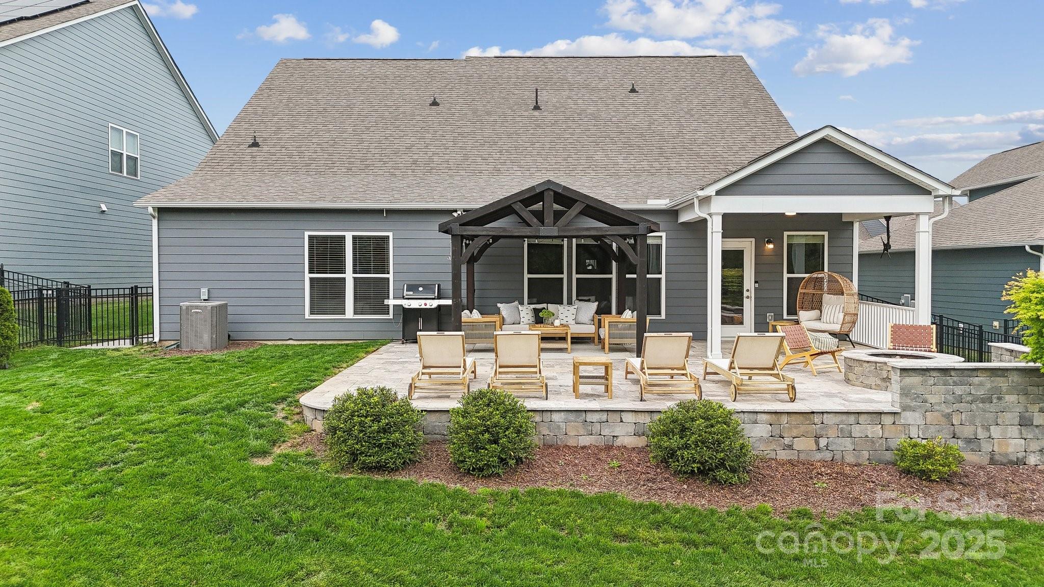 1082 Dorsey Drive