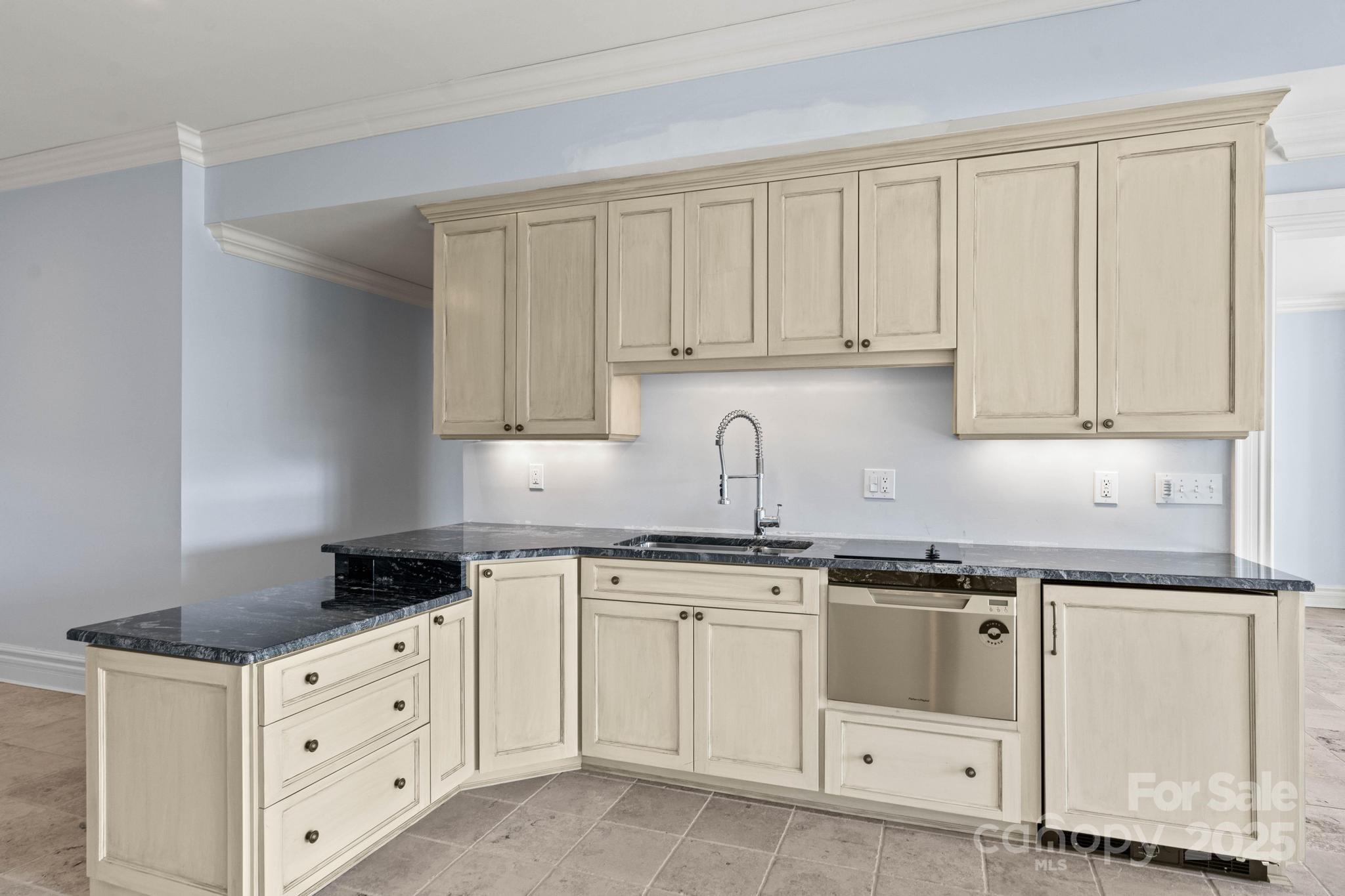 1676 Valle Cay Drive