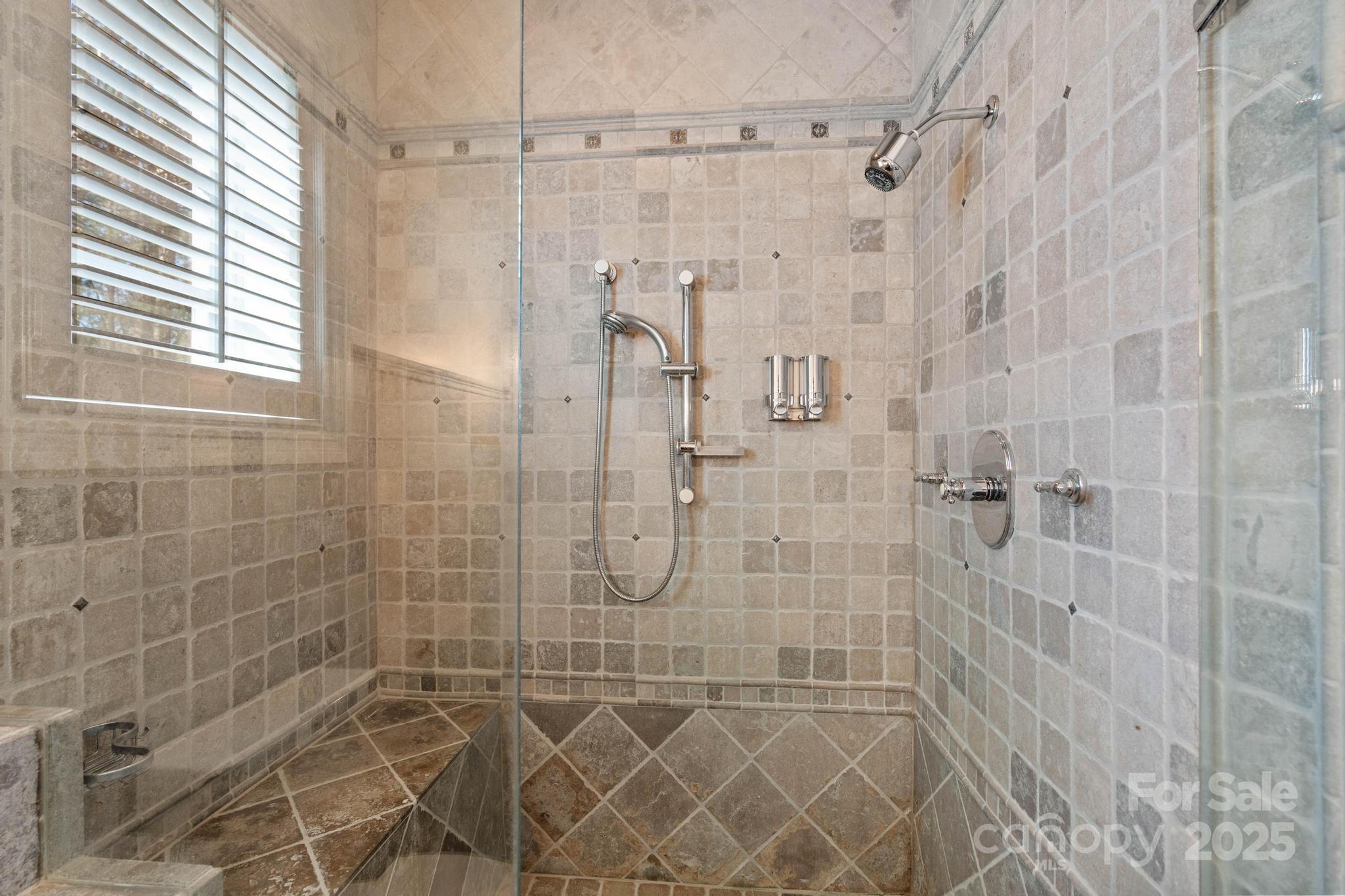 1676 Valle Cay Drive