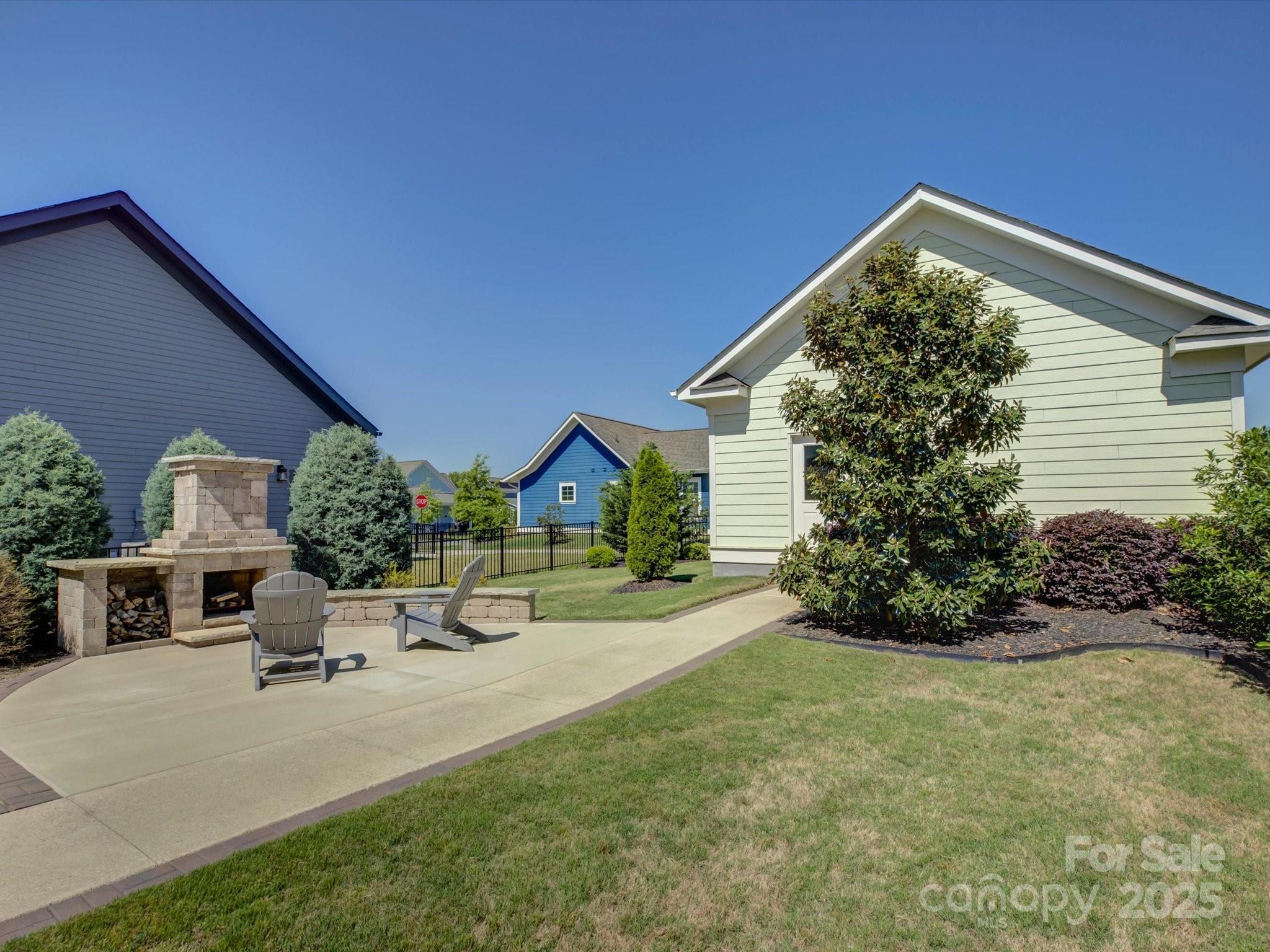 1538 Riverwalk Parkway