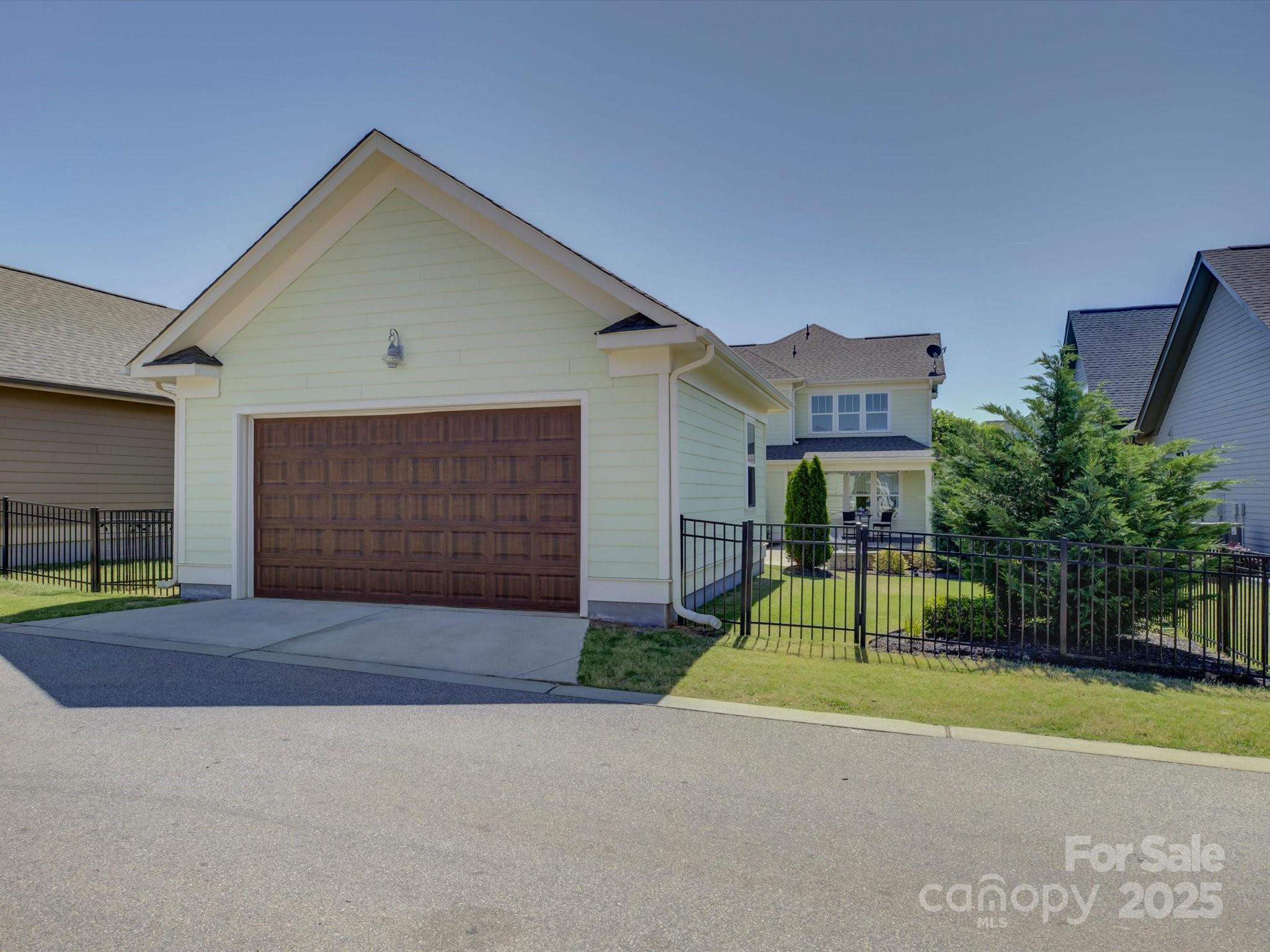 1538 Riverwalk Parkway