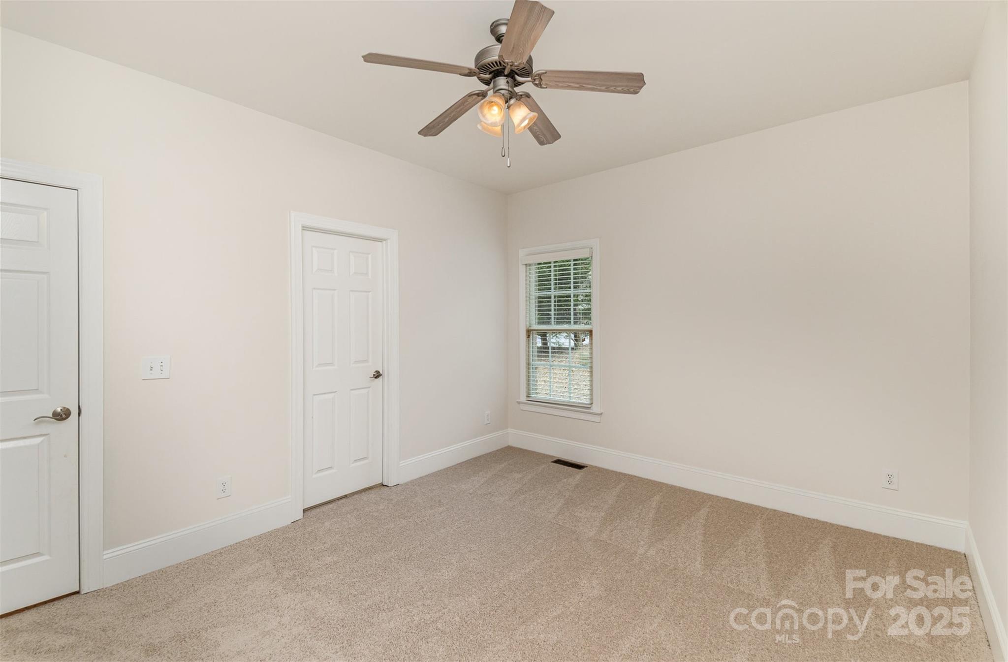 125 Whiterock Drive