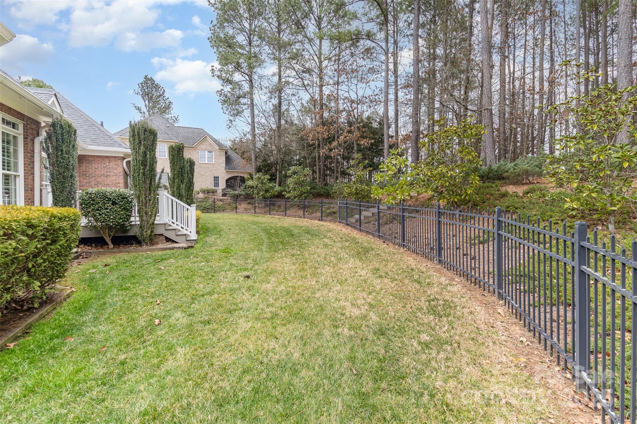 125 Whiterock Drive