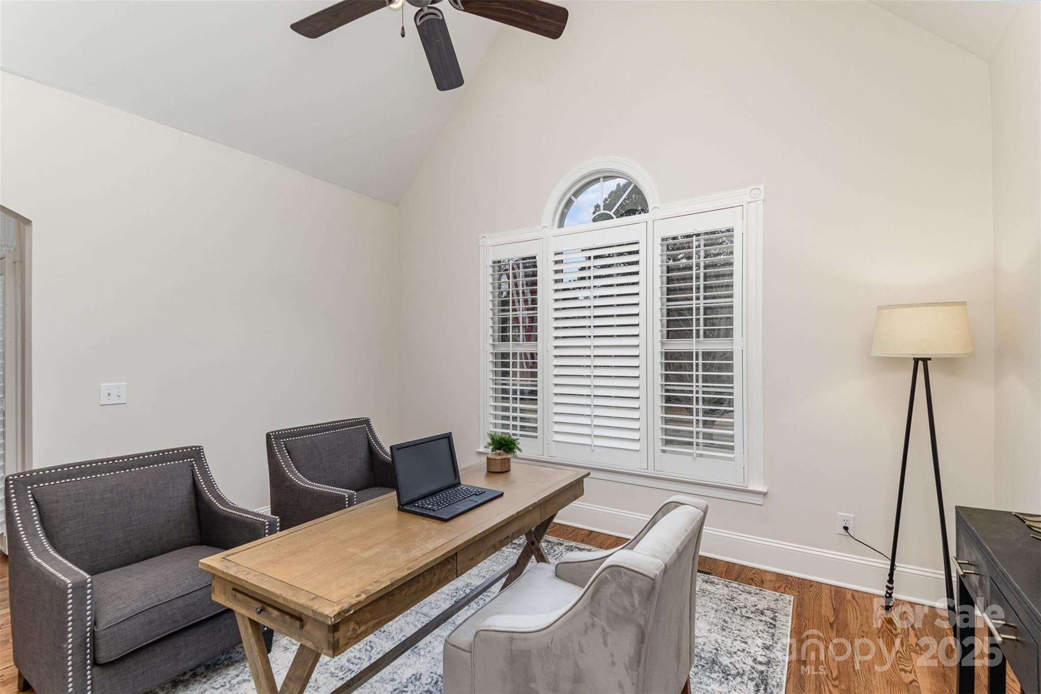 125 Whiterock Drive