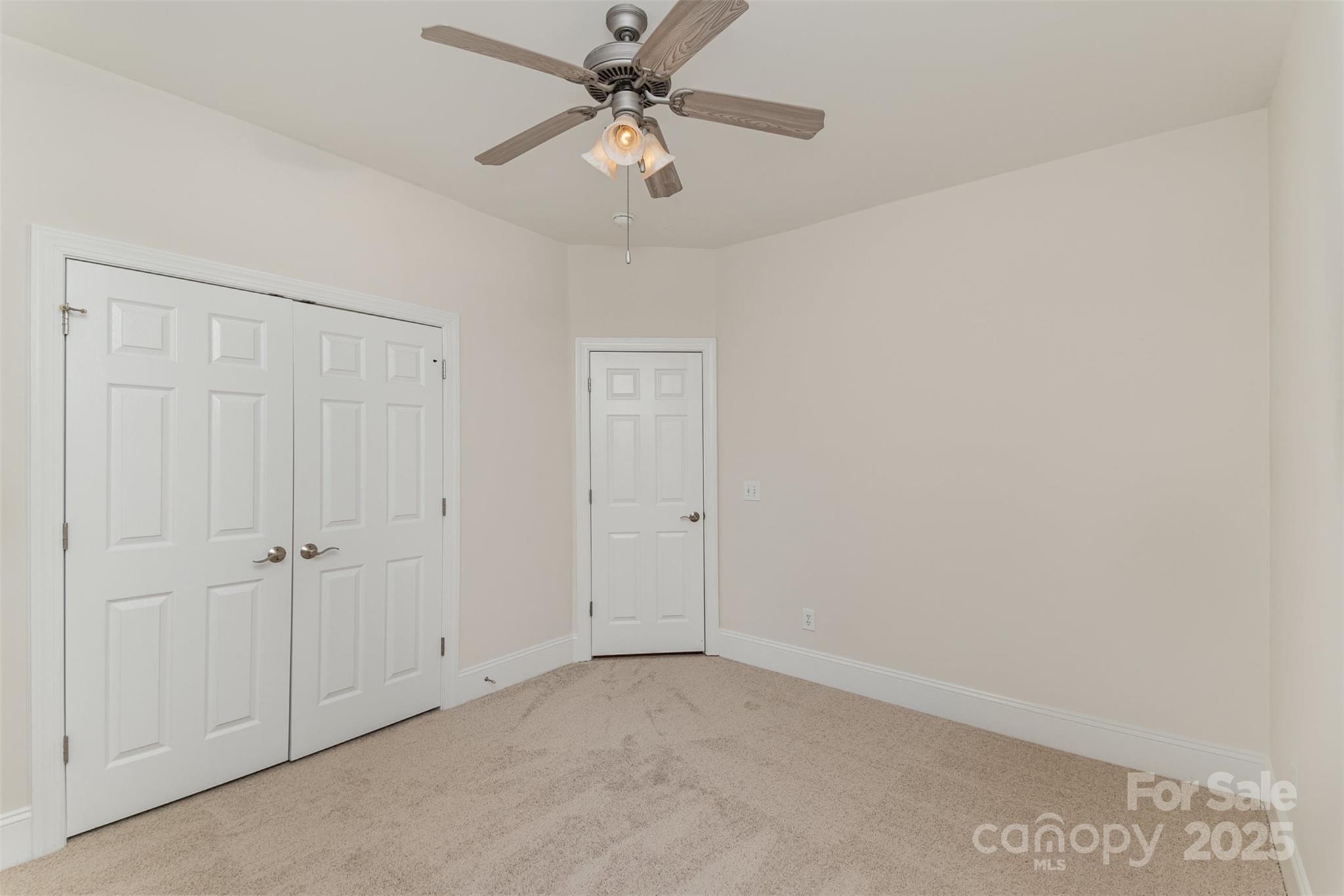 125 Whiterock Drive
