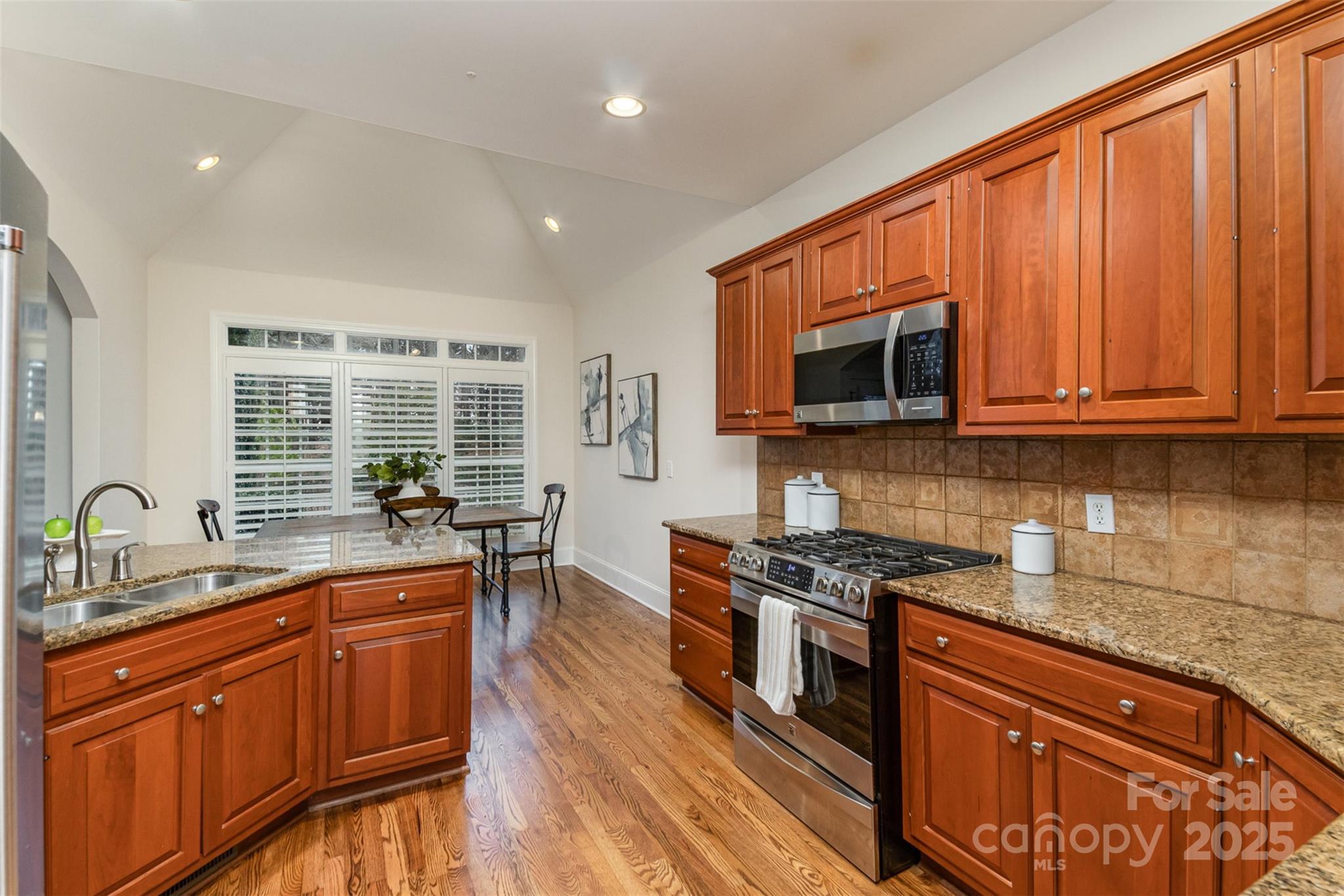 125 Whiterock Drive